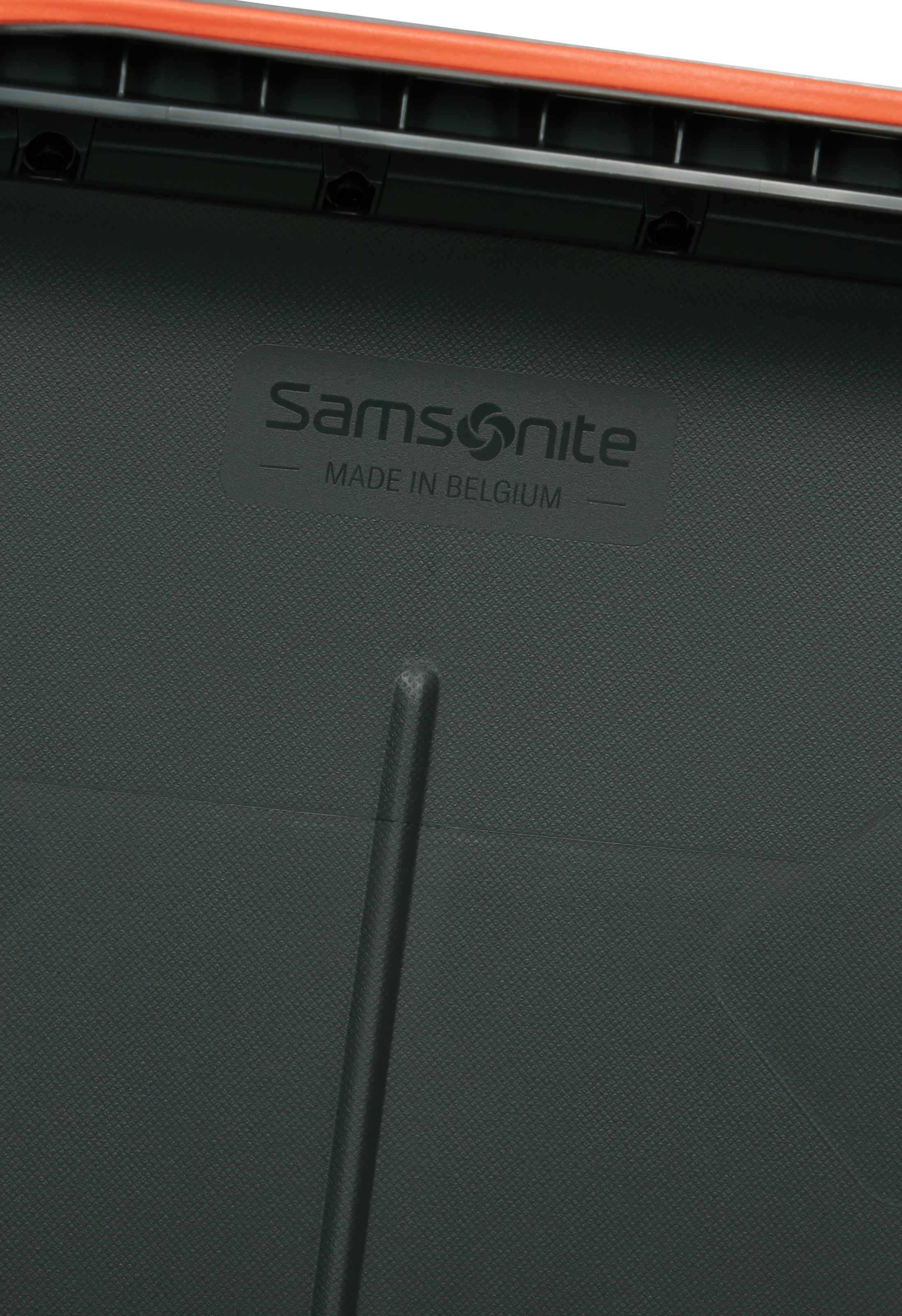 Samsonite Hartschalen-Trolley »ESSENS CIRCULAR, verschiedene Größen«, 4 Rollen, digitaler Produktpass für Transparenz des gesamten Produktlebenszyklus