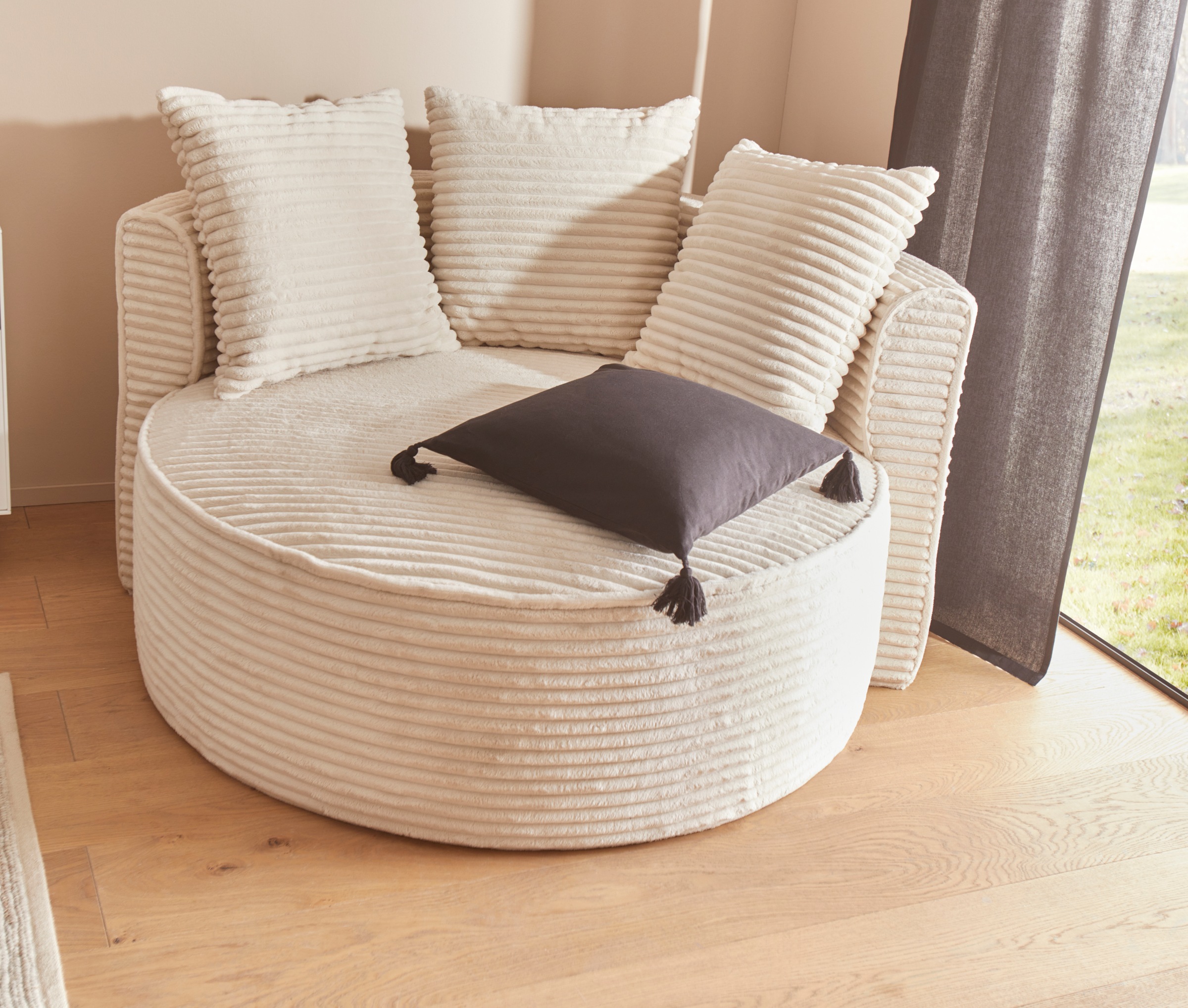 LeGer Home by Lena Gercke XXL-Sessel »Isalie, Sessel in modernen Farben, Lesesessel, Loveseat, Big-Sessel«, trendige Stoffe, mit 3 Zierkissen, große Sitzfläche, Hocker optional