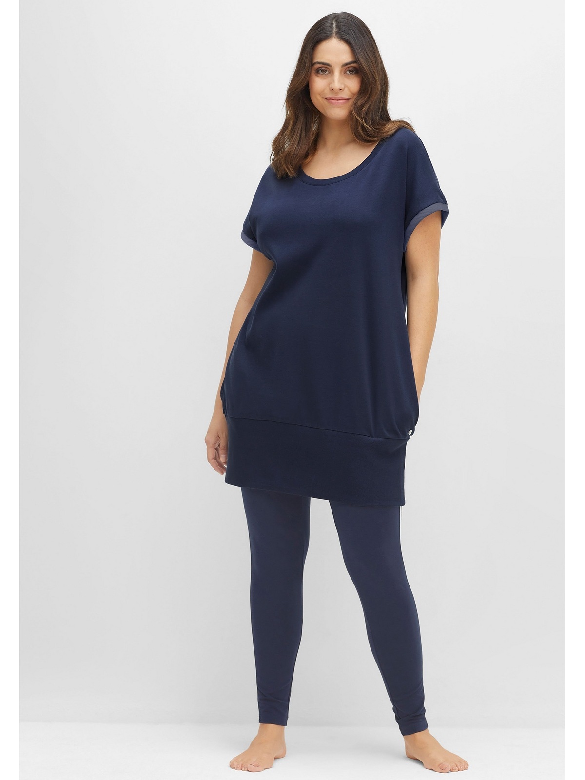 Sheego Shirtkleid »Große Größen«, weichem bestellen online Material Eingrifftaschen, | mit BAUR aus