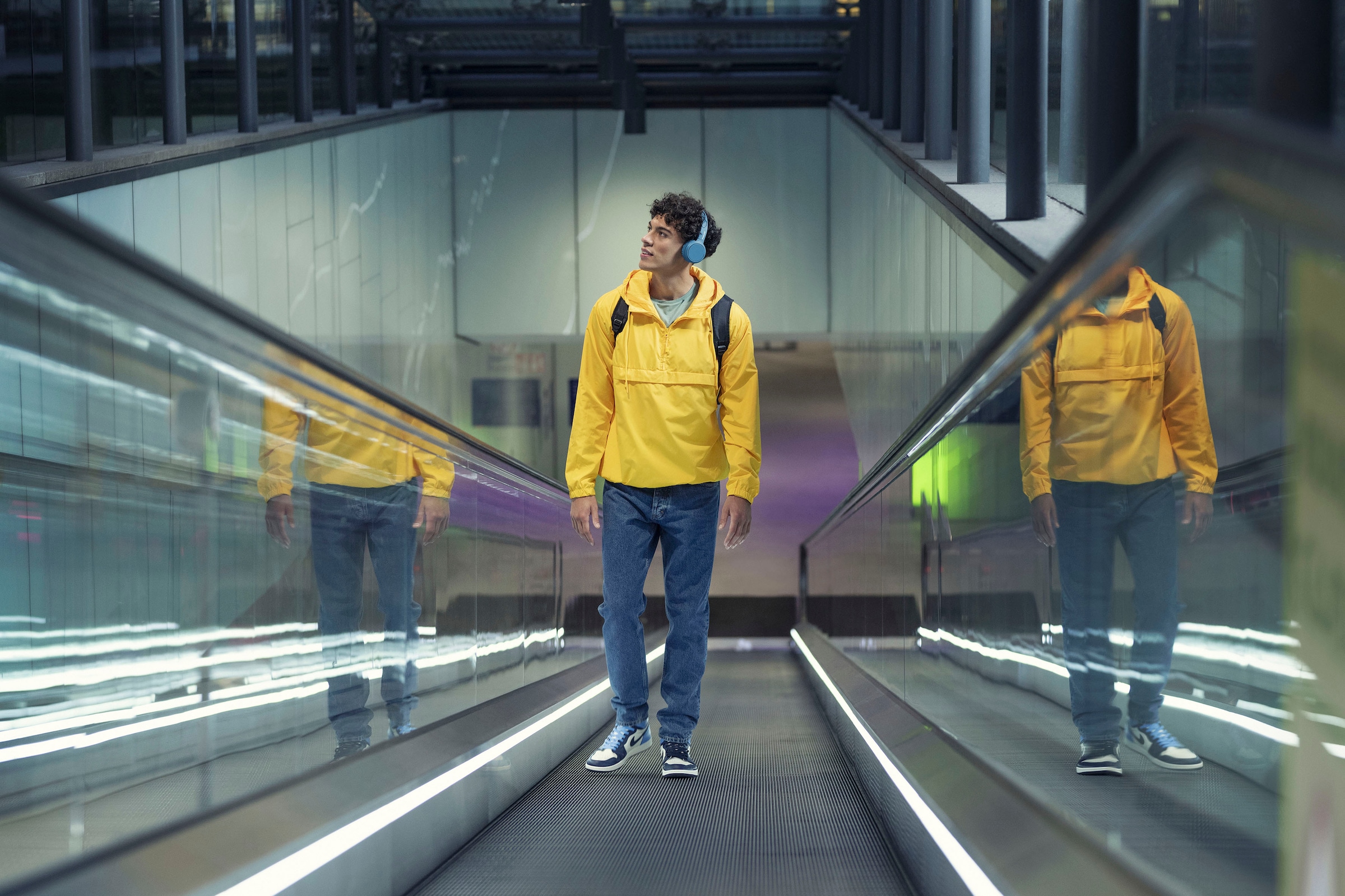 Philips On-Ear-Kopfhörer »TAH4205«, Bluetooth-A2DP Bluetooth-AVRCP Bluetooth-HFP-HSP, integrierte Steuerung für Anrufe und Musik-Geräuschisolierung