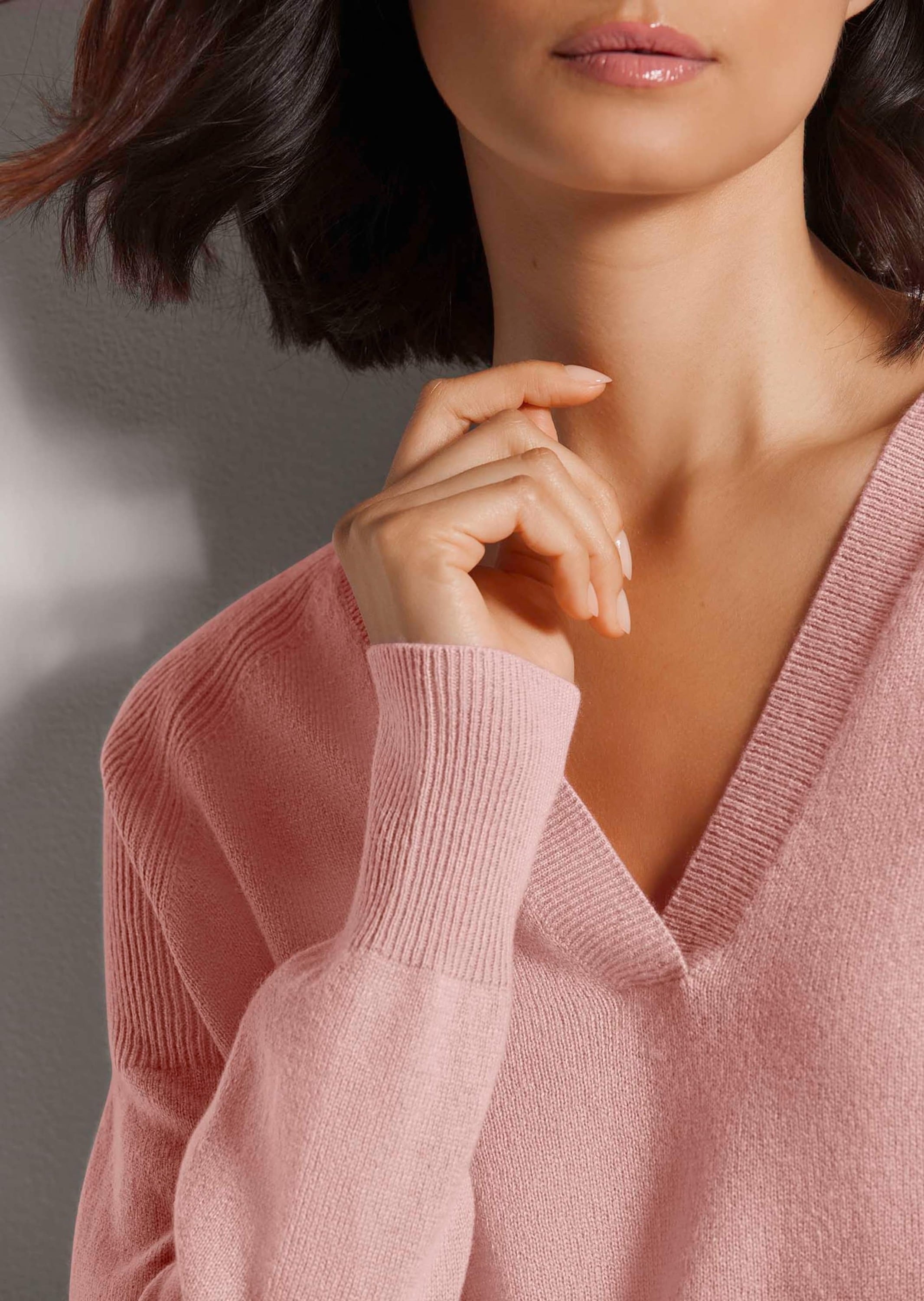 MADELEINE Longpullover »Pullover Kaschmirpullover mit V-Ausschnitt«