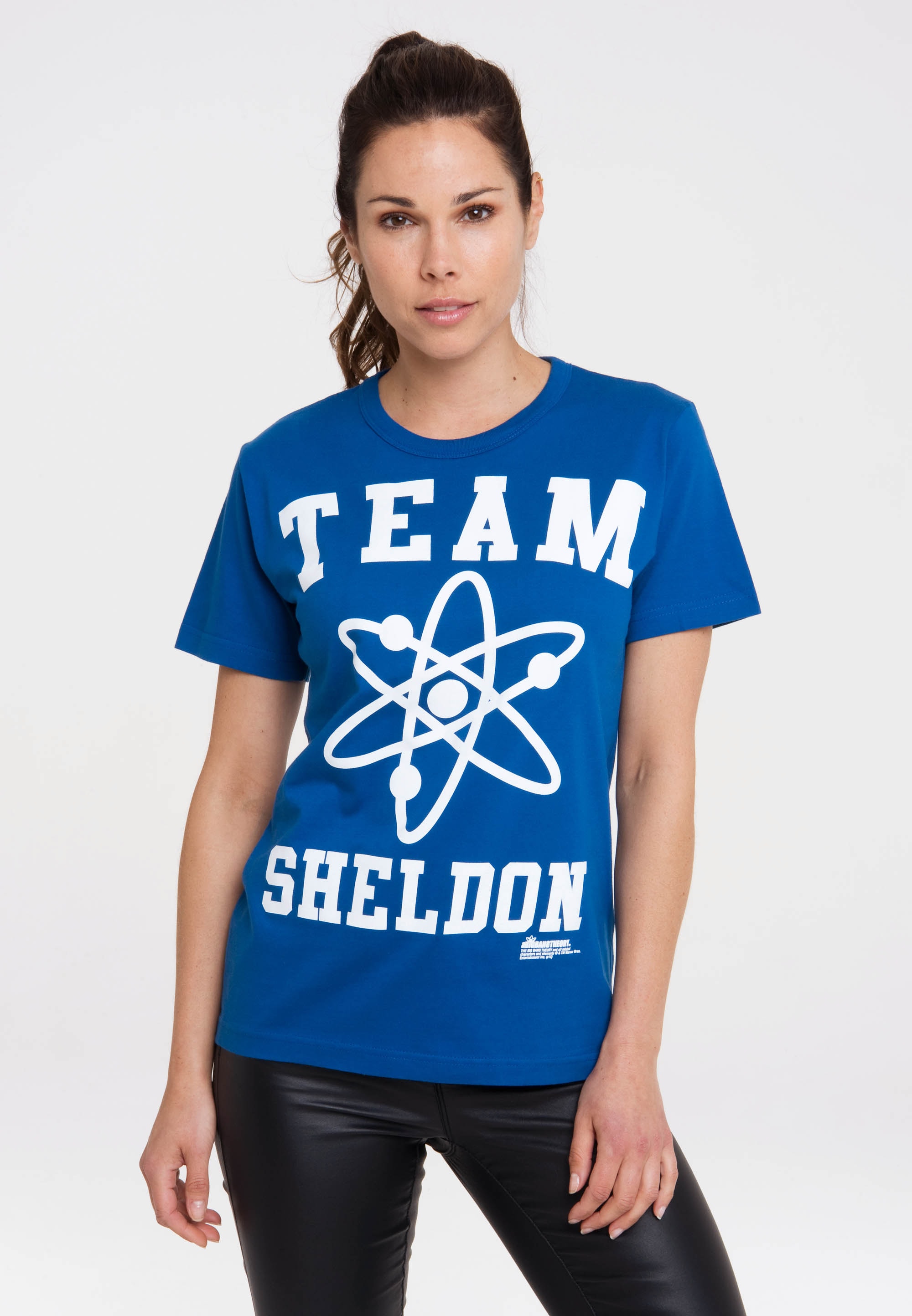 LOGOSHIRT "TBBT – Team Sheldon" mit lizenziertem Print