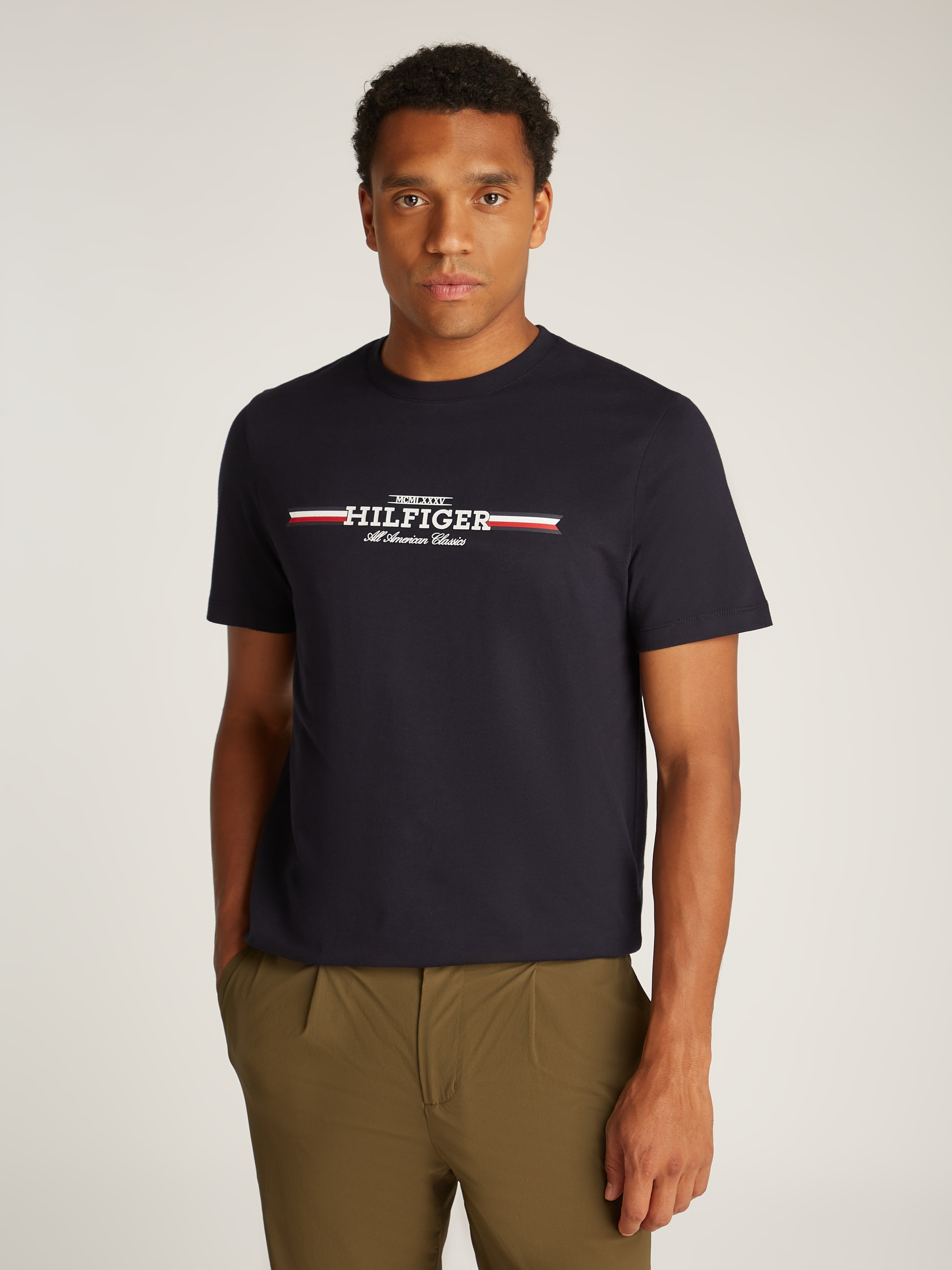 Tommy Hilfiger Rundhalsshirt "HILFIGER CHEST STRIPE TEE"