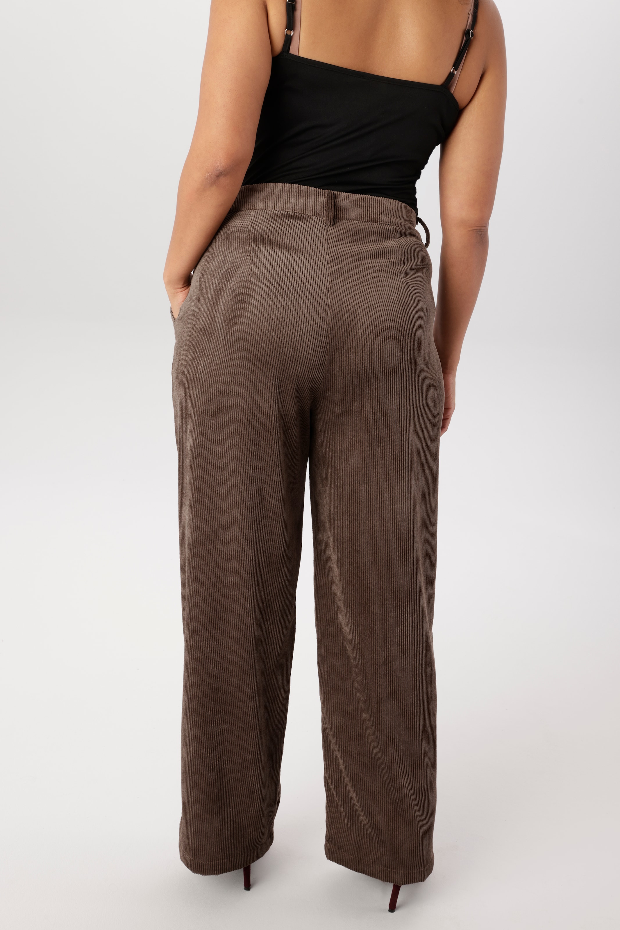 Aniston PLUS Cordhose  mit trendigem, weiten Bein - NEUE KOLLEKTION
