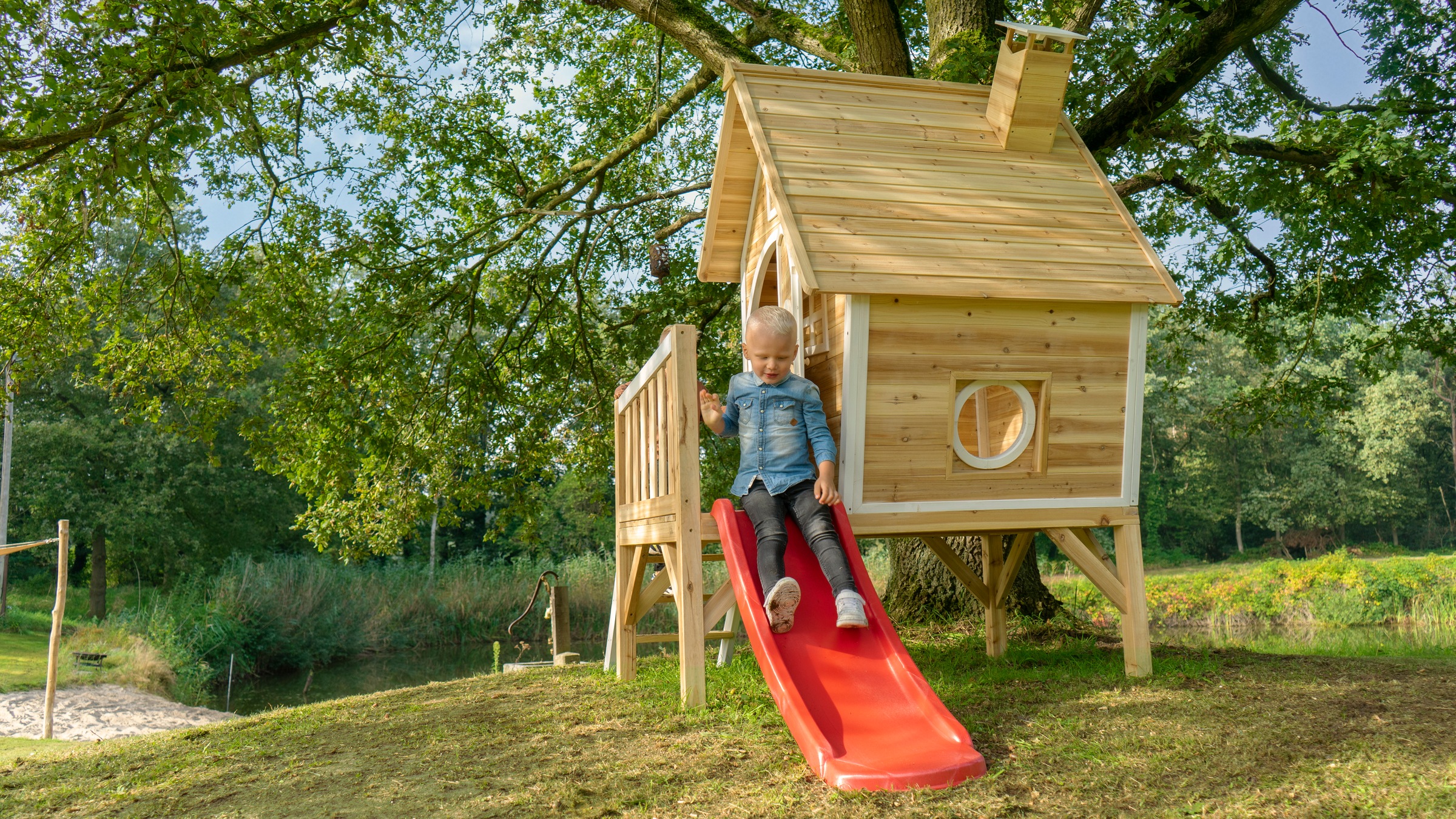 EXIT Spielhaus »Fantasia 300 rot«