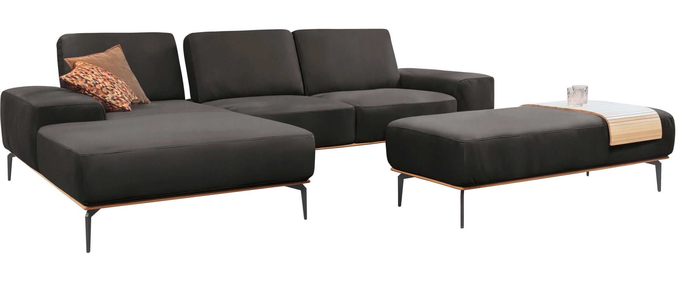 W.SCHILLIG Ecksofa »run, Designsofa mit tollem Sitzkomfort, bequem, L-Form«, mit Holzsockel, Füße in Schwarz pulverbeschichtet, Breite 319 cm