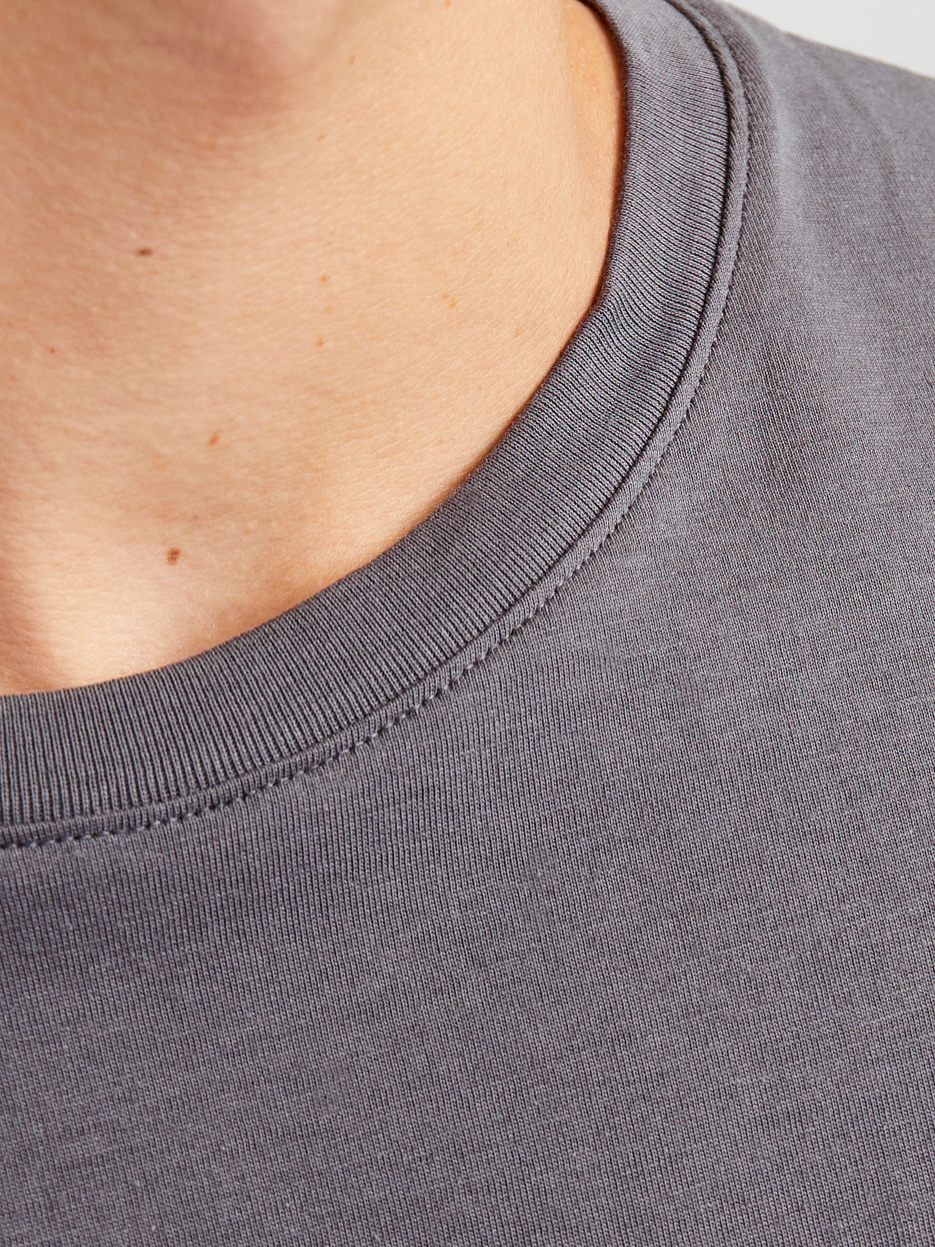 Thumbnail - Jack & Jones Rundhalsshirt "JJEORGANIC BASIC TEE SS O-NECK NOOS", mit Rundhalsausschnitt