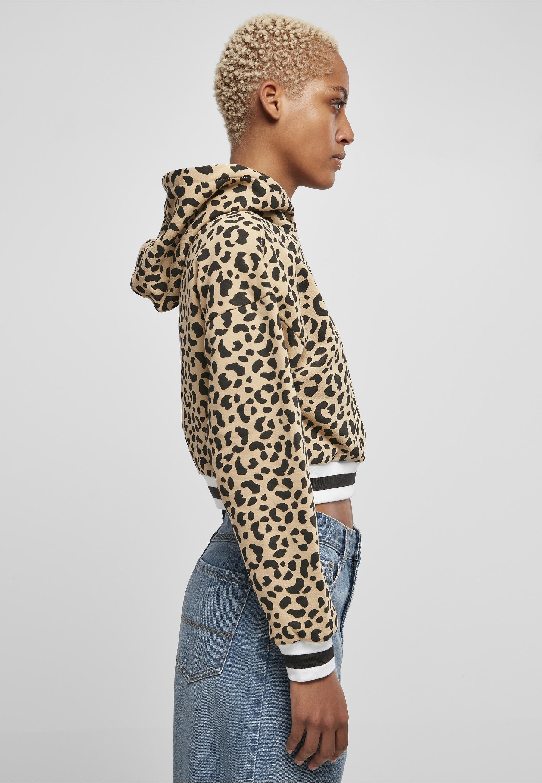 URBAN CLASSICS Kapuzensweatshirt »Urban Classics Damen Ladies Short AOP College Hoody«, 1 Stk.
