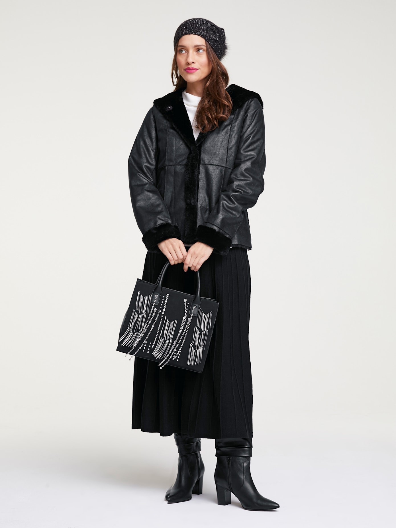 HEINE Damen Oversize-Shirt "Oversized Shirt", schwarz, Gr. 38, unifarben, 70% Viskose, 25% Polyamid, 5% Elasthan, Shirts