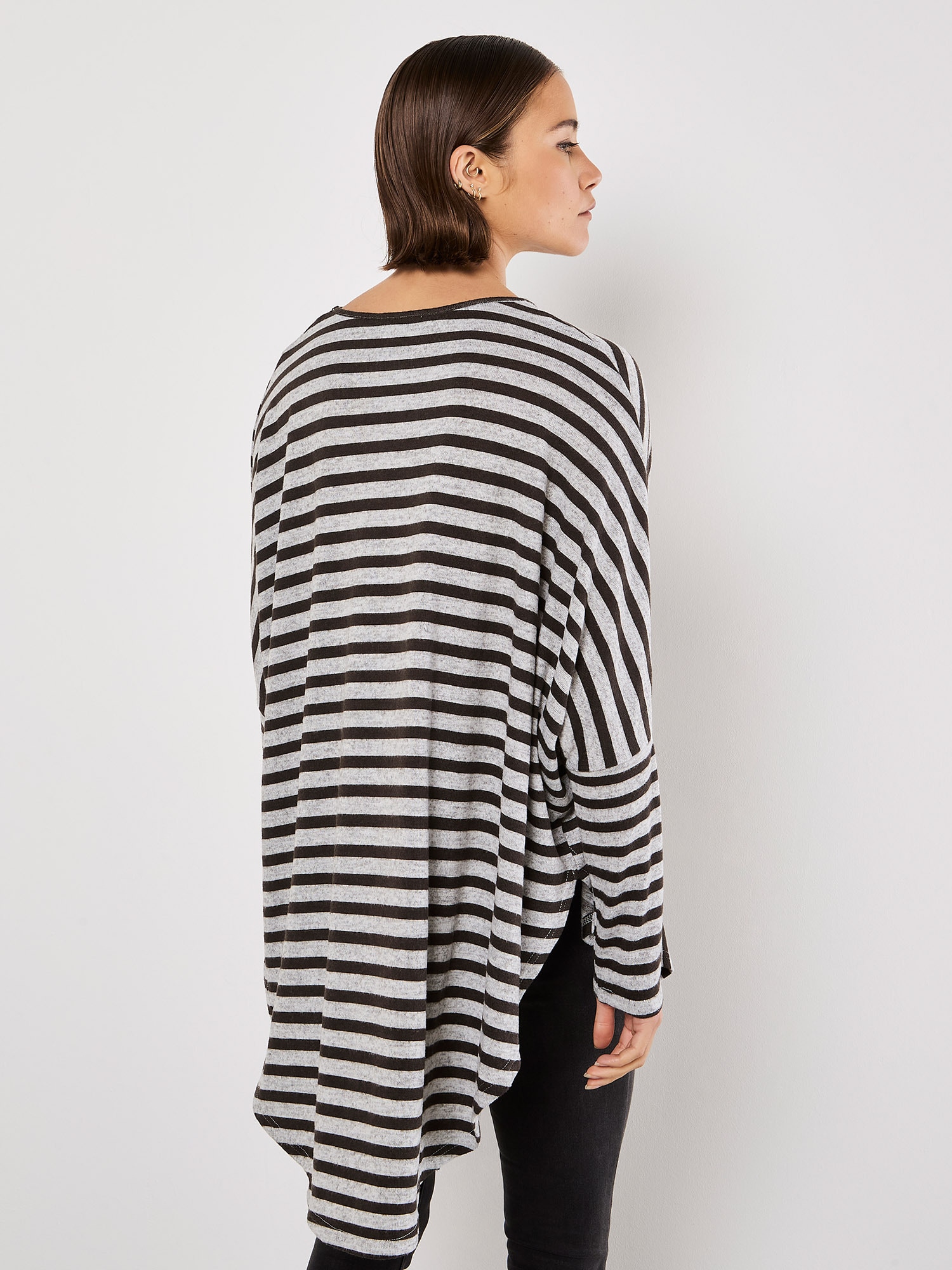 Apricot Shirttop »gestreiftes Jersey-Top« mit asymmetrischem Saum