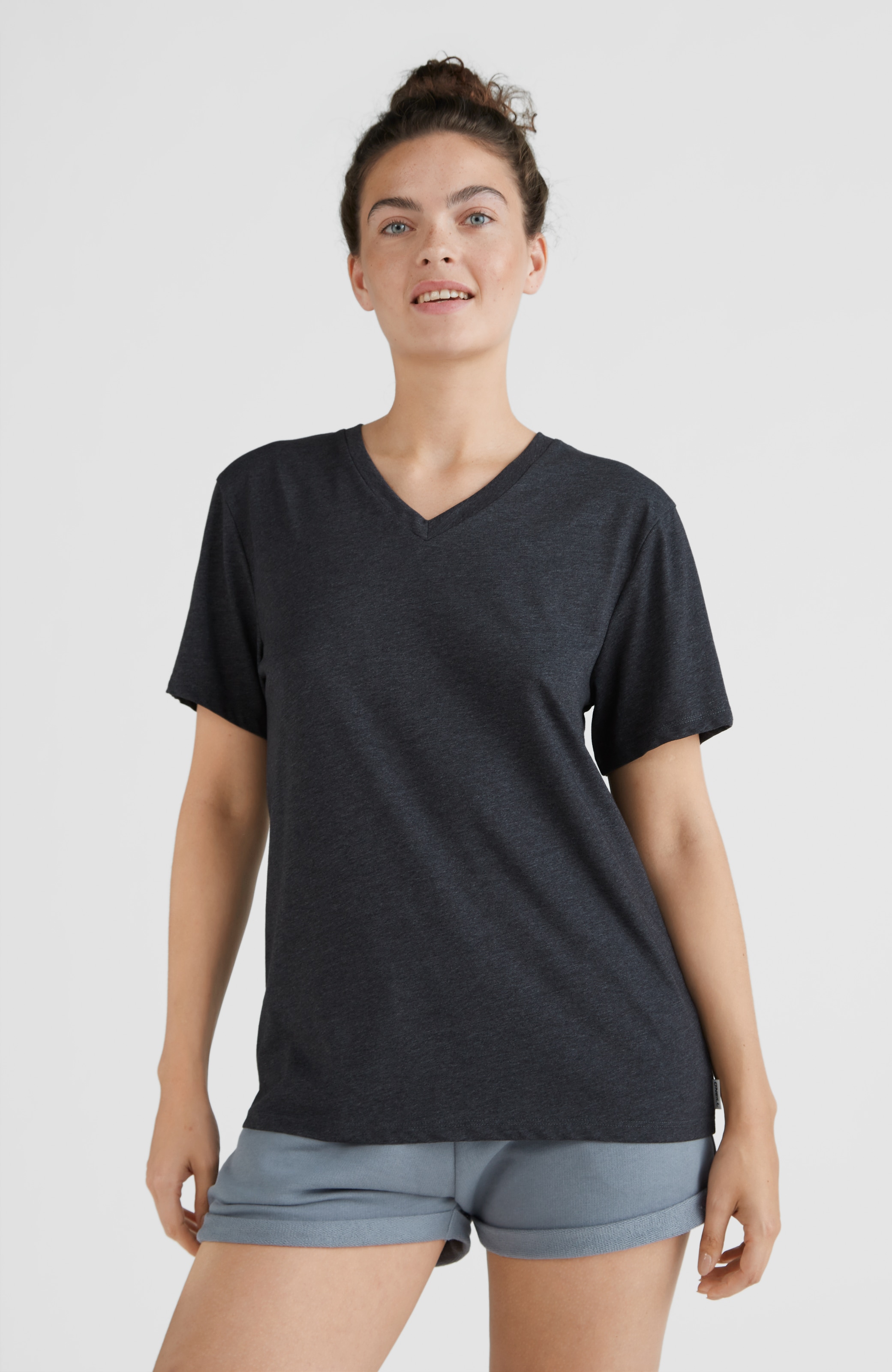 T-Shirt »ESSENTIALS V-NECK T-SHIRT«