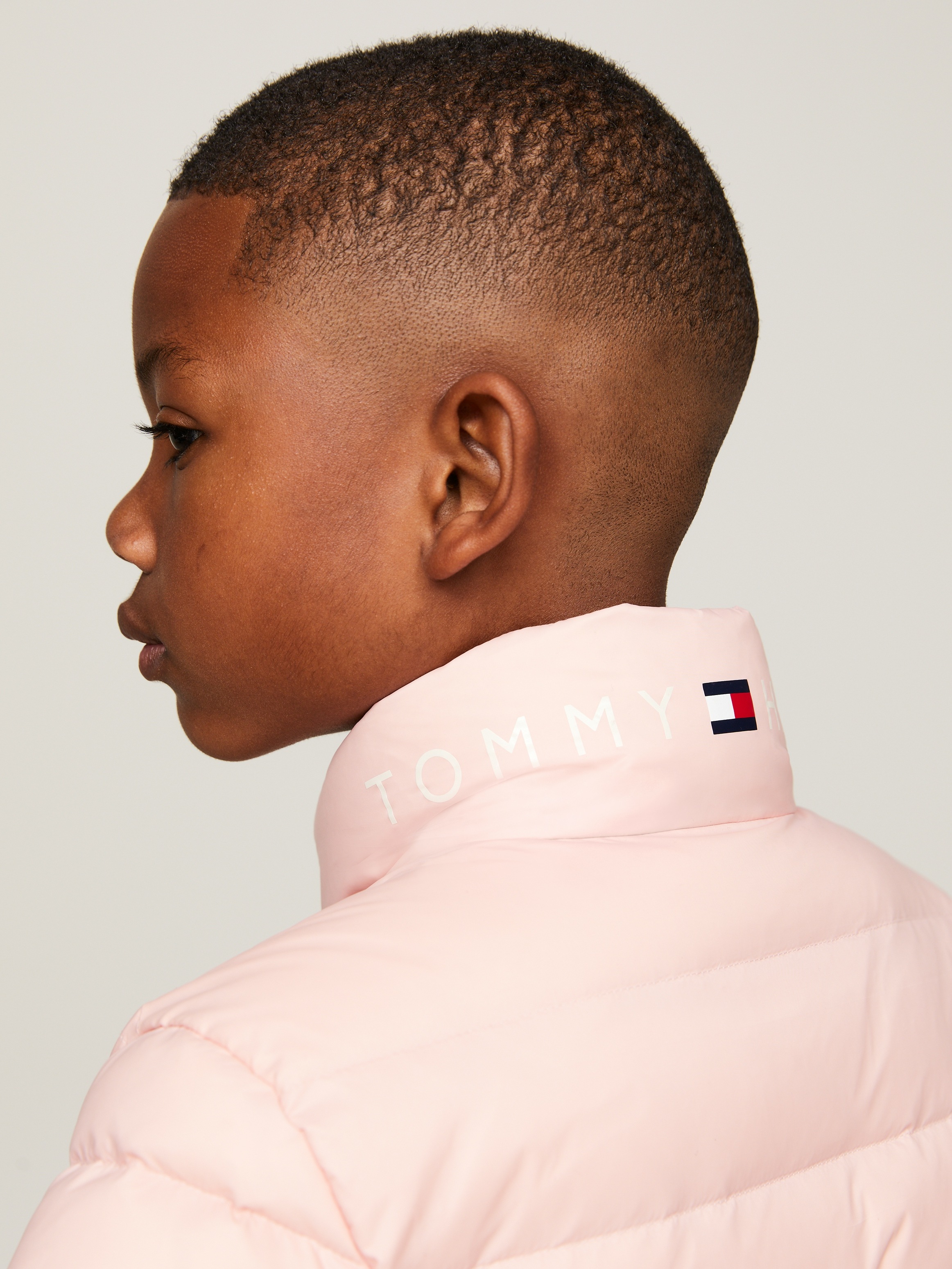 Tommy Hilfiger Steppjacke »U ESSENTIAL LIGHT DOWN JACKET«, Kinder bis 16 Jahre mit Logostickerei