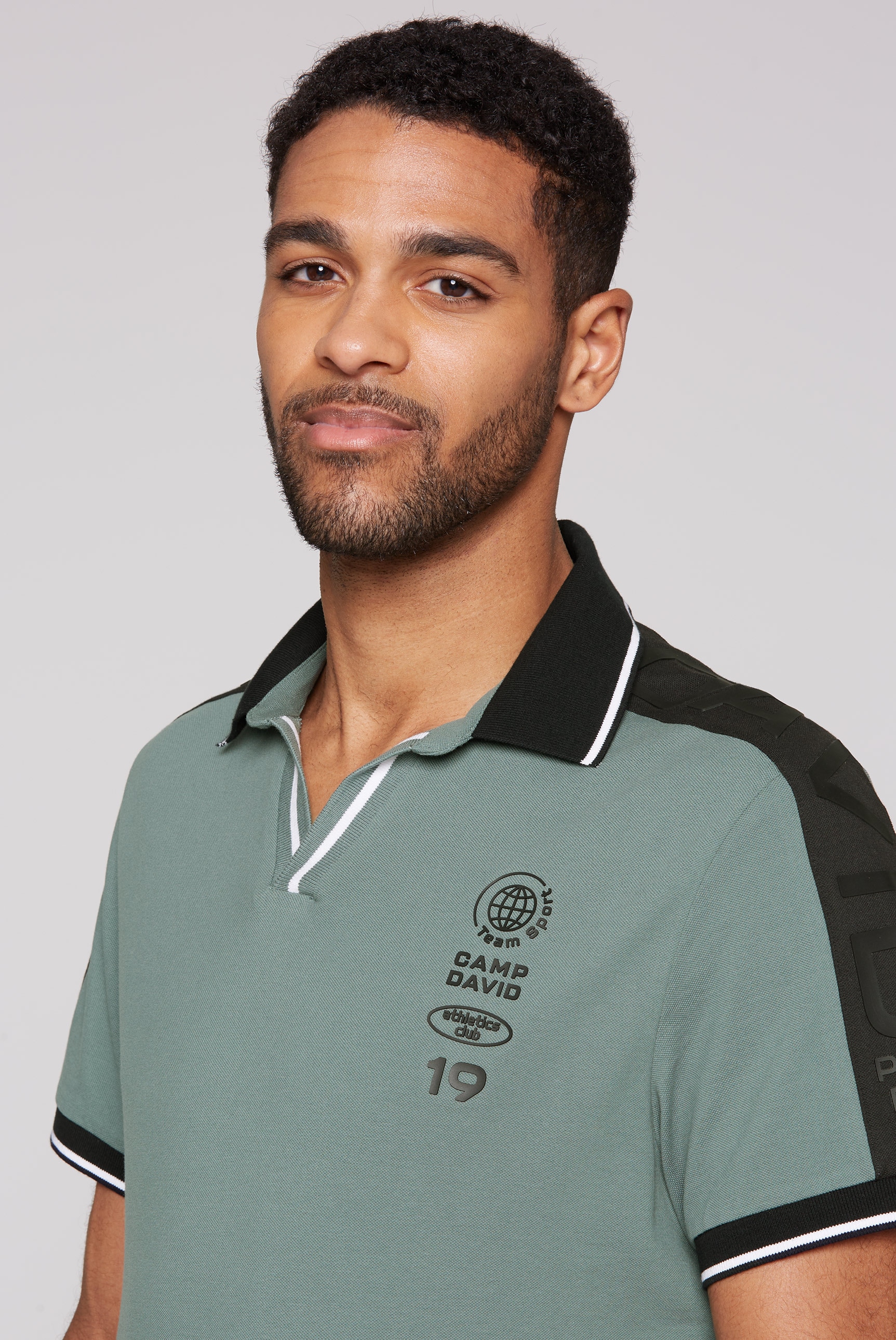 CAMP DAVID Poloshirt, mit V-Ausschnitt