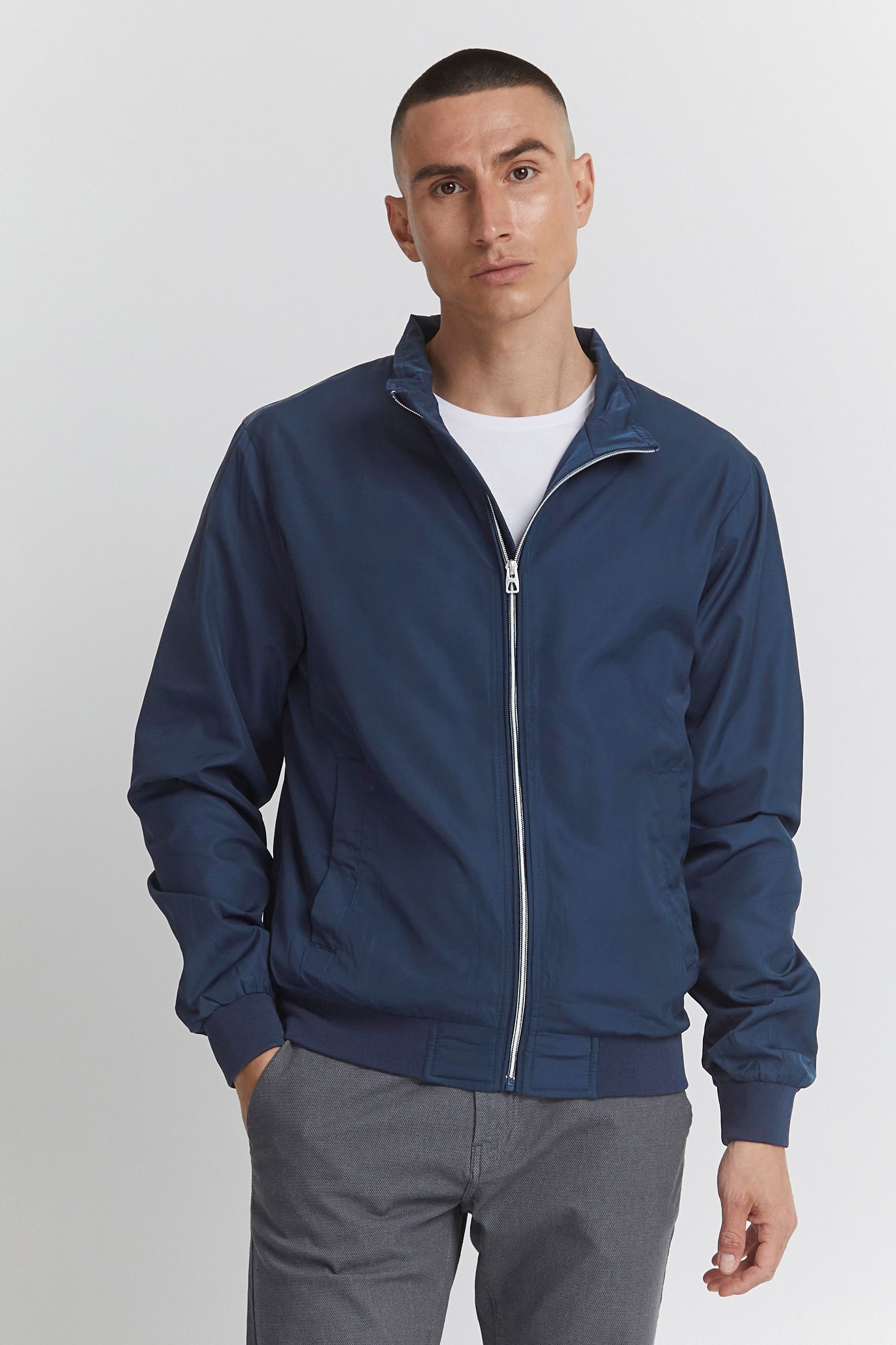 11 Project Bomberjacke »Kapuzensweatshirtjac PRCapal«, mit Kapuze