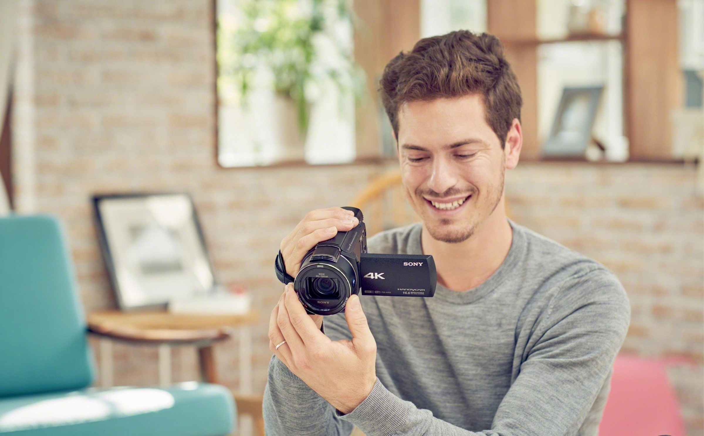 Sony Camcorder »FDRAX53VGPDI.EU«, 4K Ultra HD, NFC-WLAN (Wi-Fi), 20 fachx opt. Zoom, inkl. CG-60 Mikrofon & JOBY GorillaPod