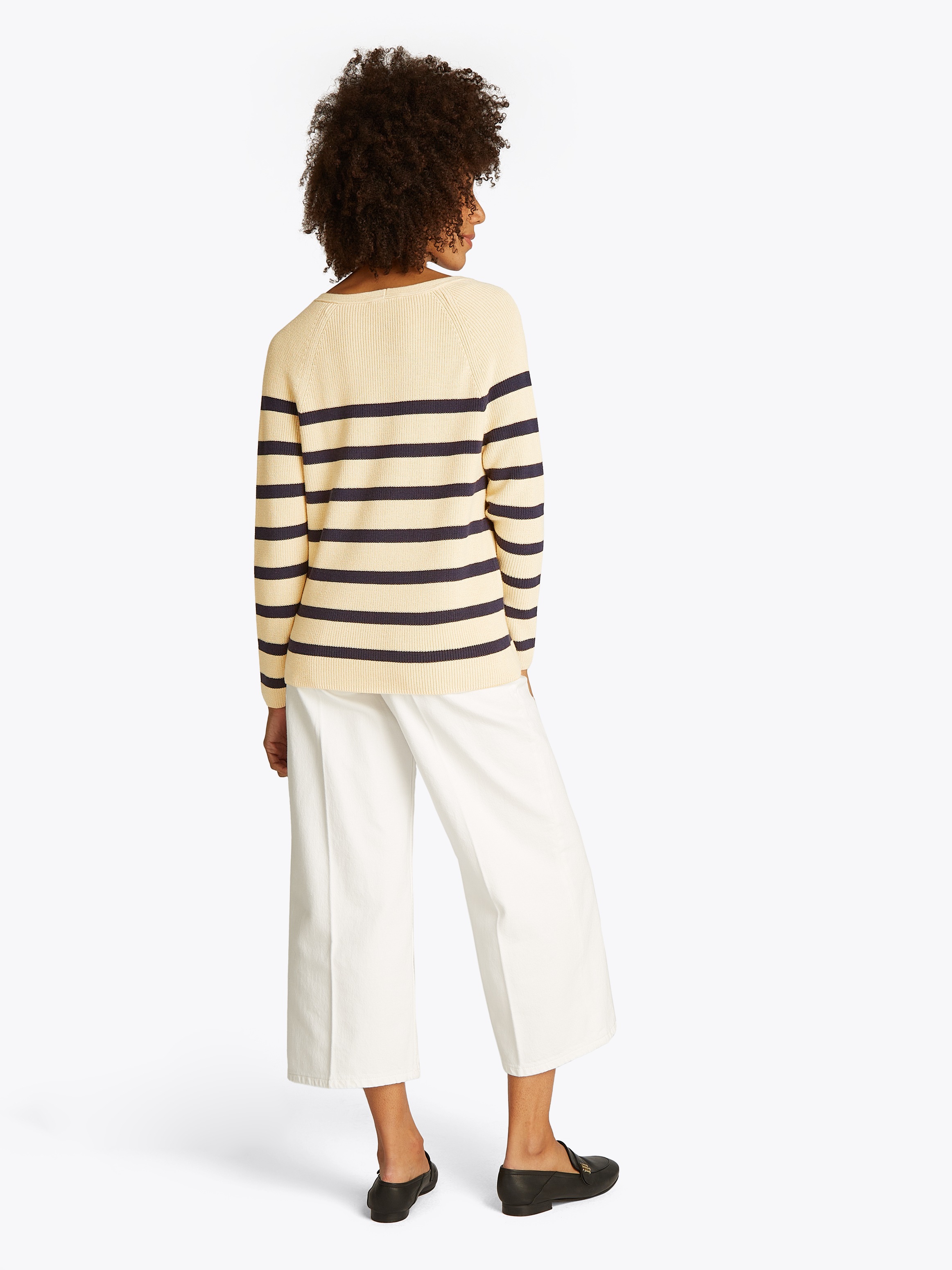Tommy Hilfiger Strickpullover »CO CARDI STITCH V-NK LS«, mit Logostickerei