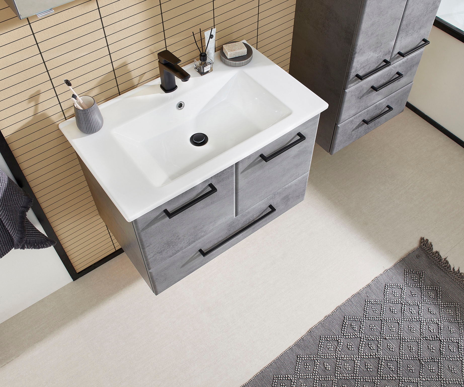 Saphir Badmöbel-Set »Quickset 945 3-teilig, Keramik-Waschtisch mit LED-Spiegelschrank«, (4 St.), Midischrank, 7 Türen, 3 Schubladen, 8 Einlegeböden, inkl. Türdämpfer