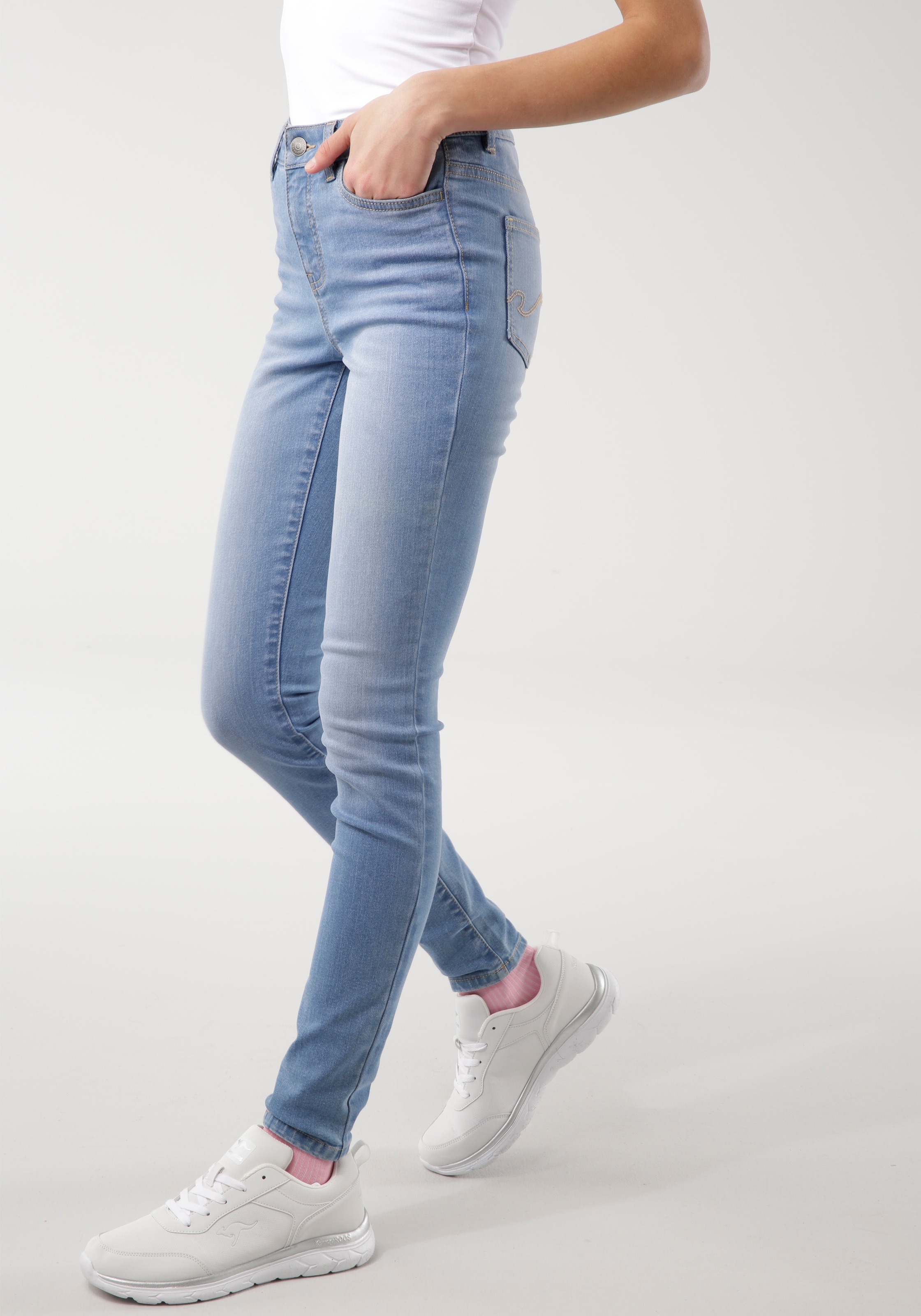 KangaROOS 5-Pocket-Jeans "SUPER SKINNY HIGH RISE", knöchellang, mit Used-Op günstig online kaufen