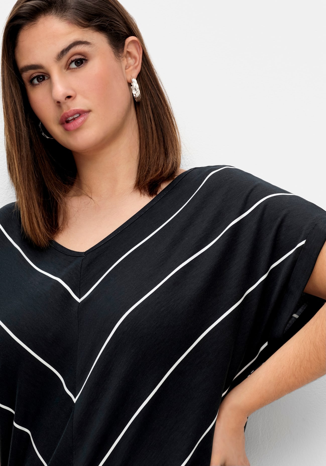Sheego Kurzarmshirt "T-Shirt", (1 tlg.) günstig online kaufen
