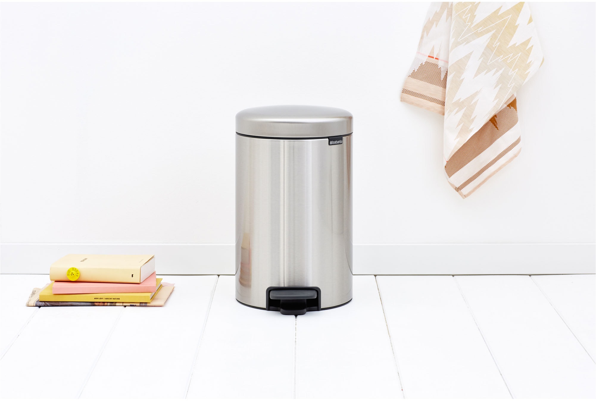 Brabantia Mülleimer »NewIcon Treteimer, 12L«, sanft schließender Deckel, mit leichter Pedalbedienung