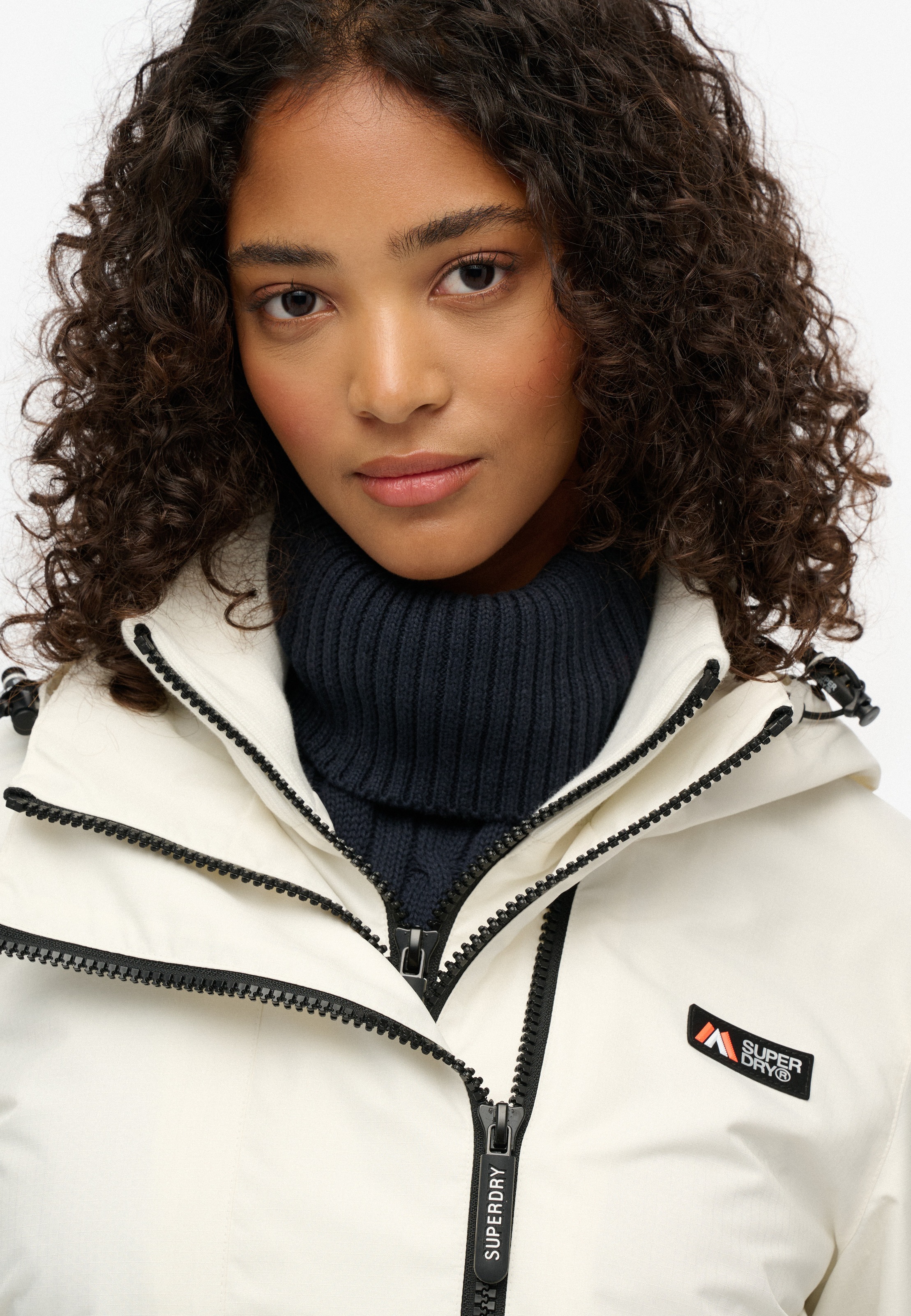 Superdry Outdoorjacke »HOODED MTN WINDBREAKER JKT«, mit Kapuze