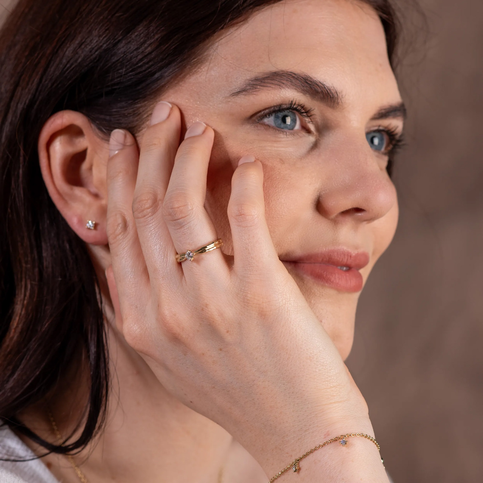 LYOMI Fingerring »585/- Gelbgold 1 synth. Diam. 0,15ct.«