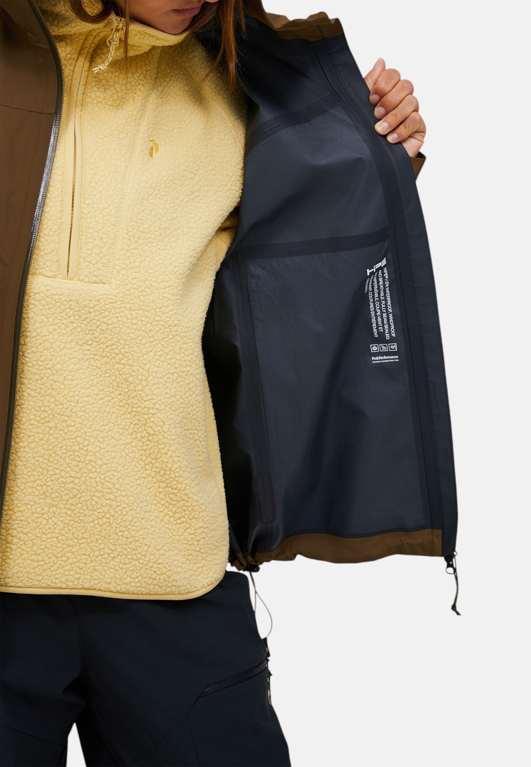 Peak Performance Funktionsjacke »W Treeline Hipe® 2.5l Shell Jacket« mit sportivem Design