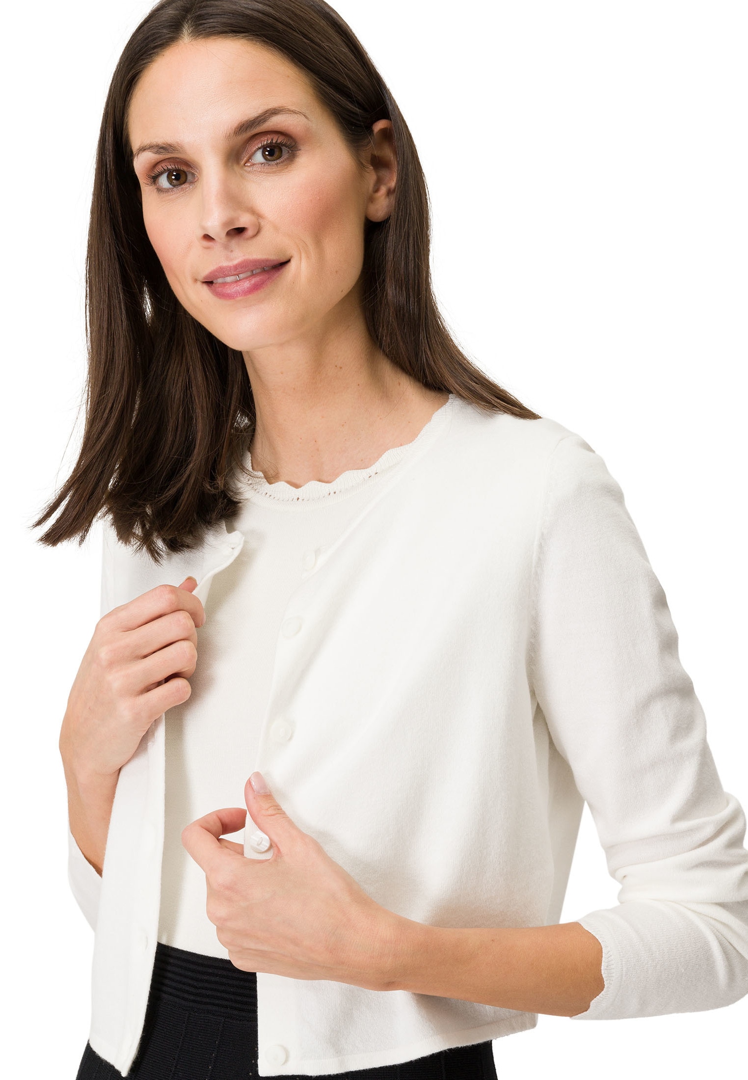 Zero Strickjacke »zero Kurze Strickjacke mit Wellenkante«, Knopfleiste