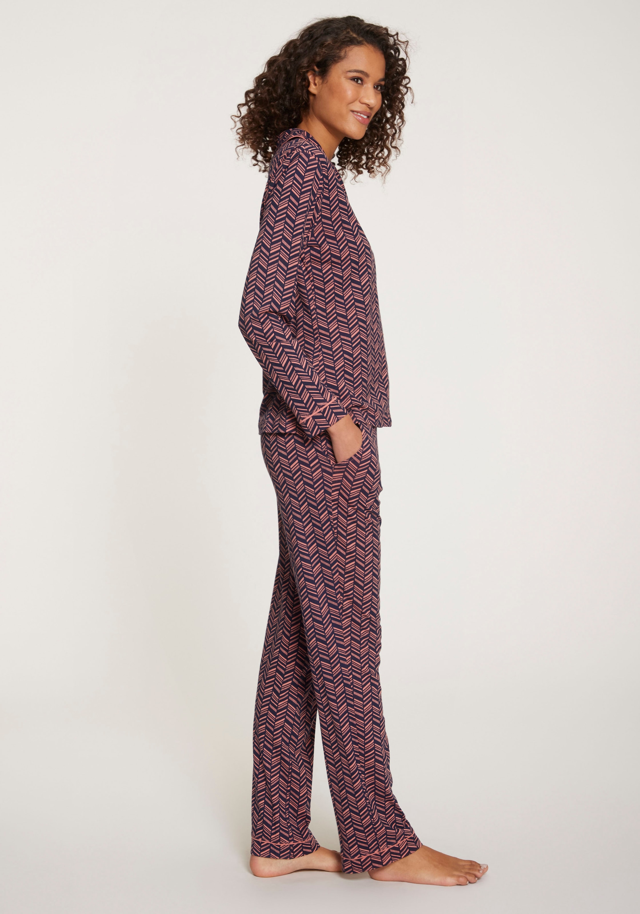 Vivance Dreams Pyjama, (2 tlg.), mit kreativen Mustern