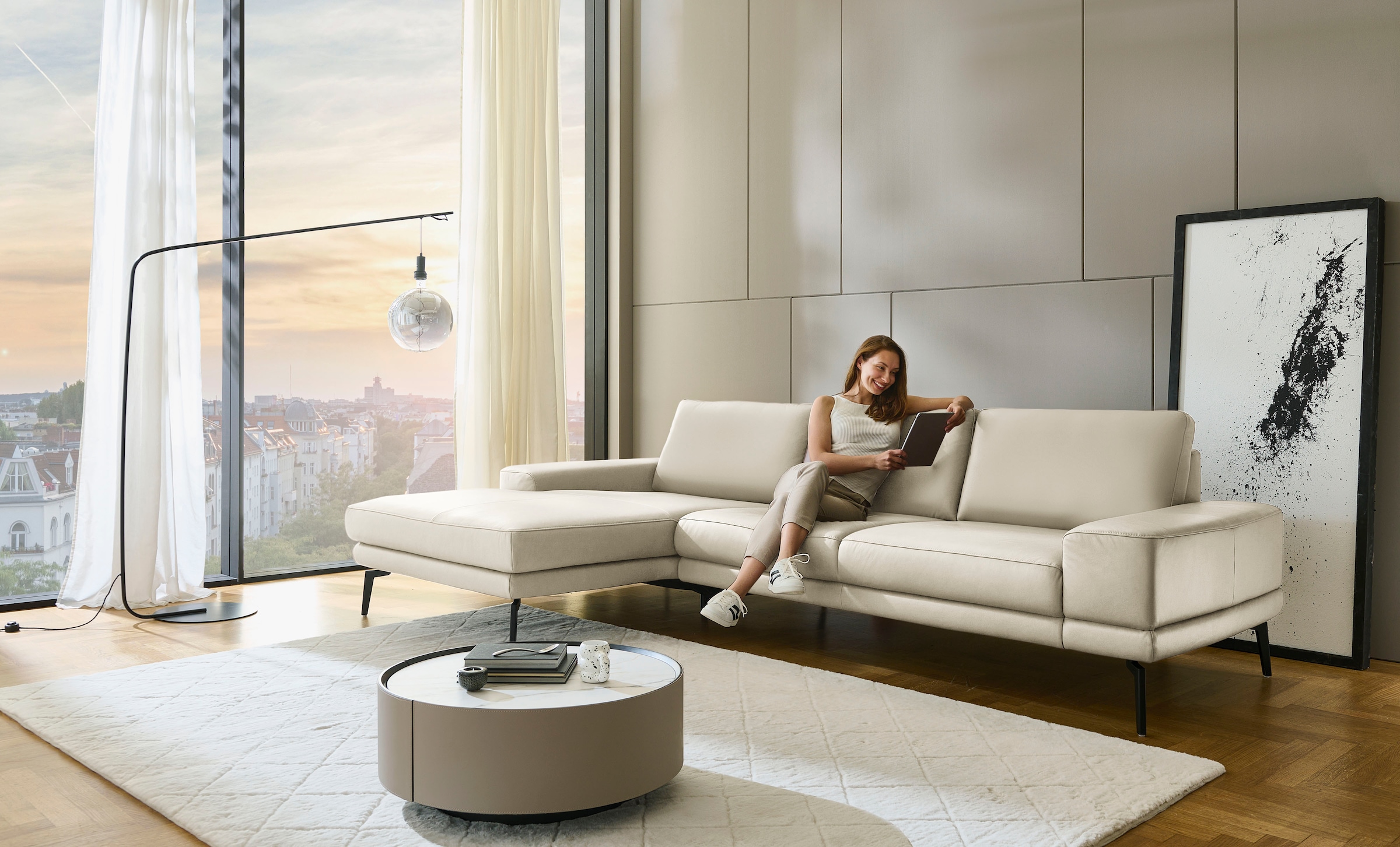 Die PlanBar Ecksofa »PN-EM20061, wahlweise frei im Raum stellbar« wahlweise mit echt bezogenem Rücken und Sitztiefenverstellung