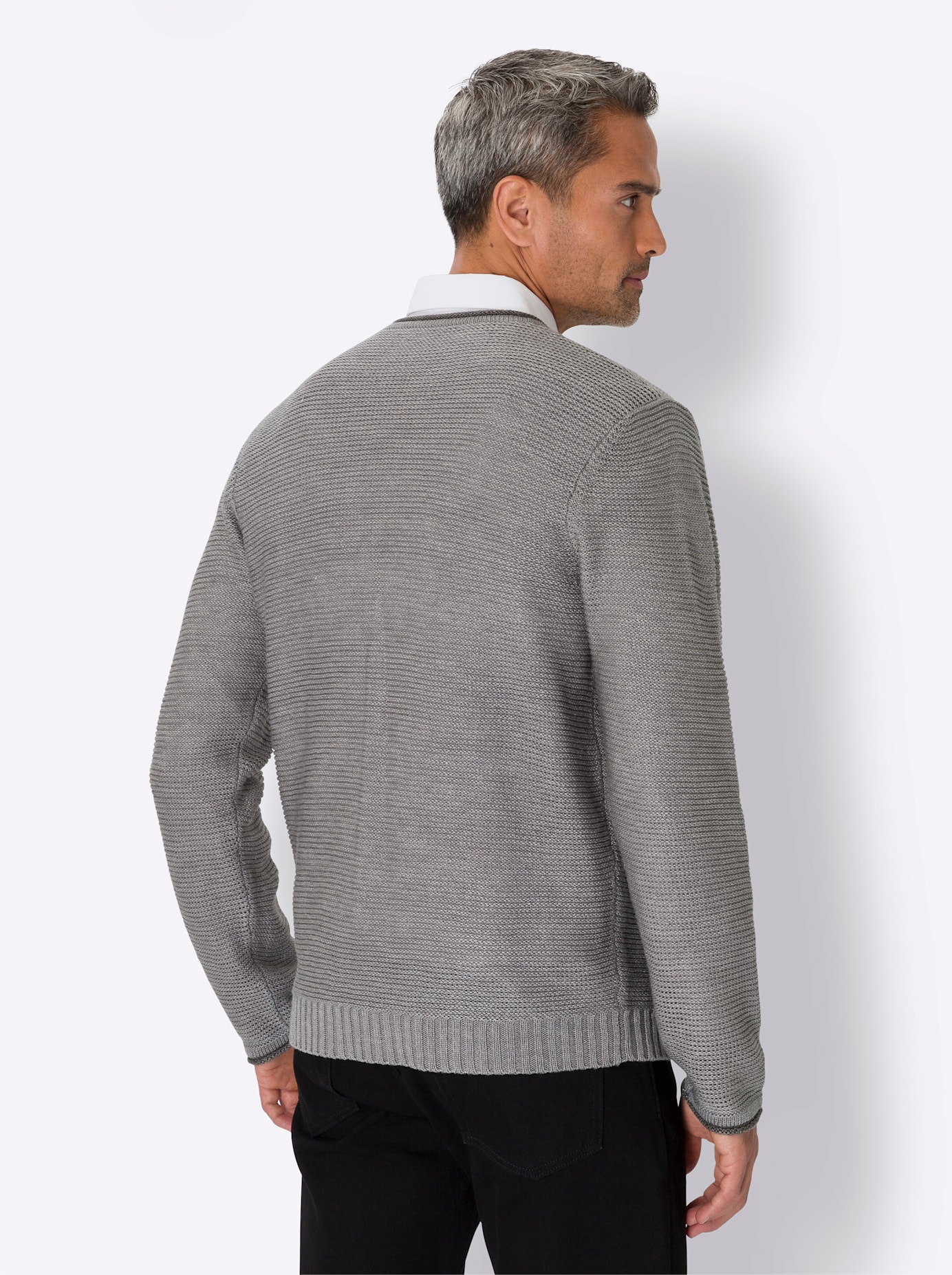 Thumbnail - Classic Strickjacke