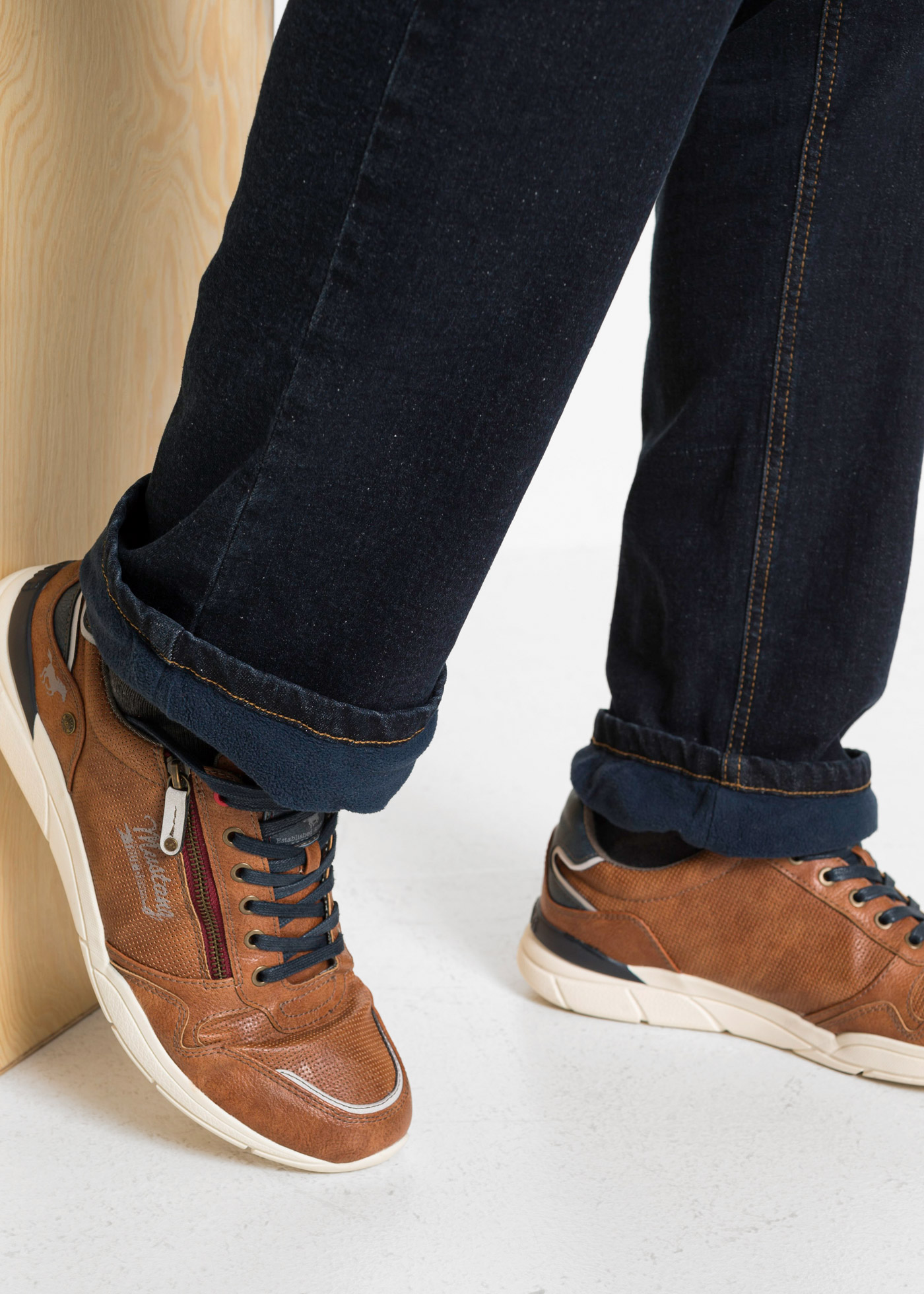 Thumbnail - bonprix Gerade Jeans "Thermo Classic Fit Stretch-Jeans mit wärmendem Fleecefutter" klassische Passform, mit Stretch-Ante...