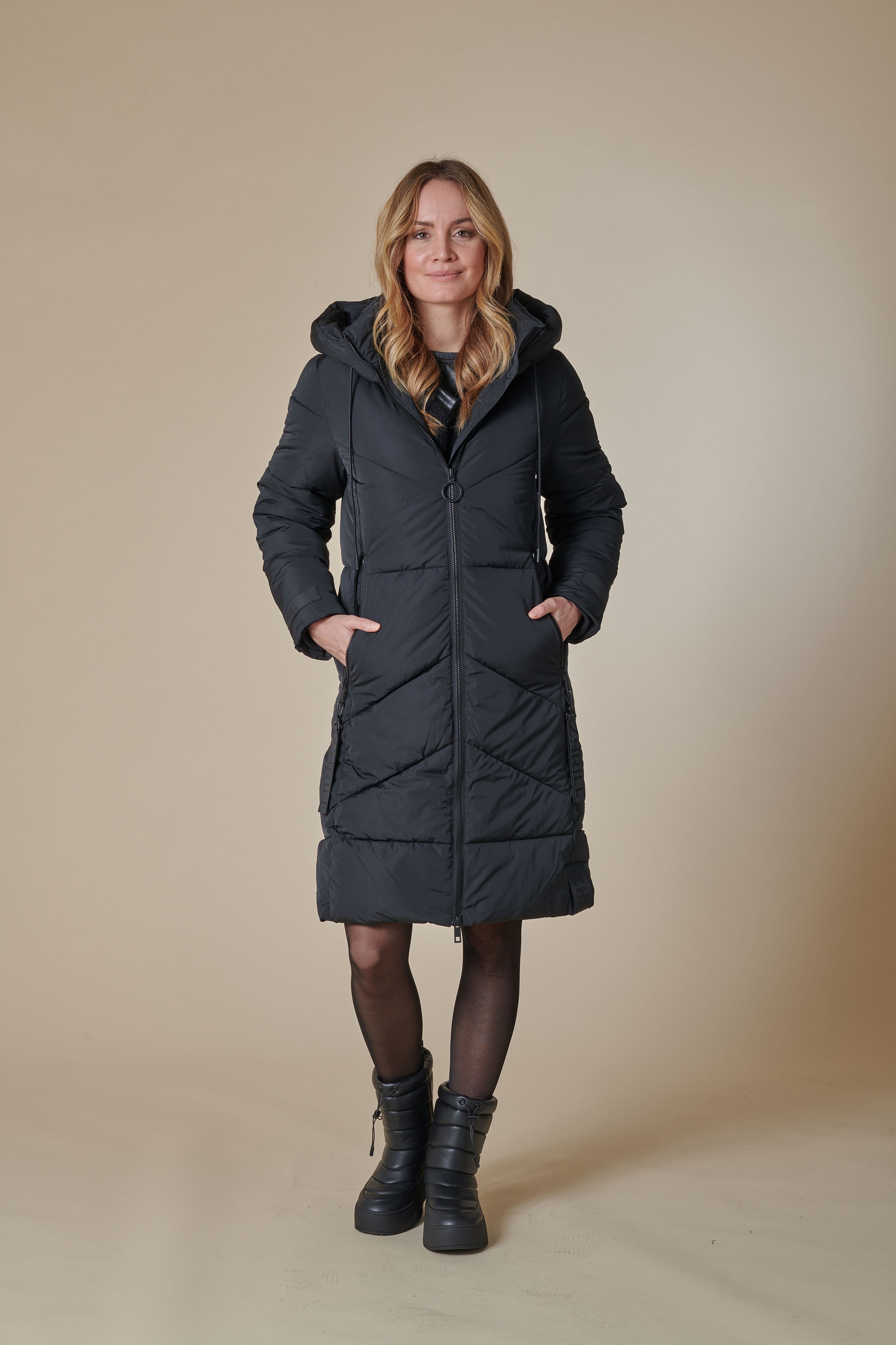 Zhrill Steppjacke "ZHADELITA", mit Kapuze, mit Kapuze günstig online kaufen