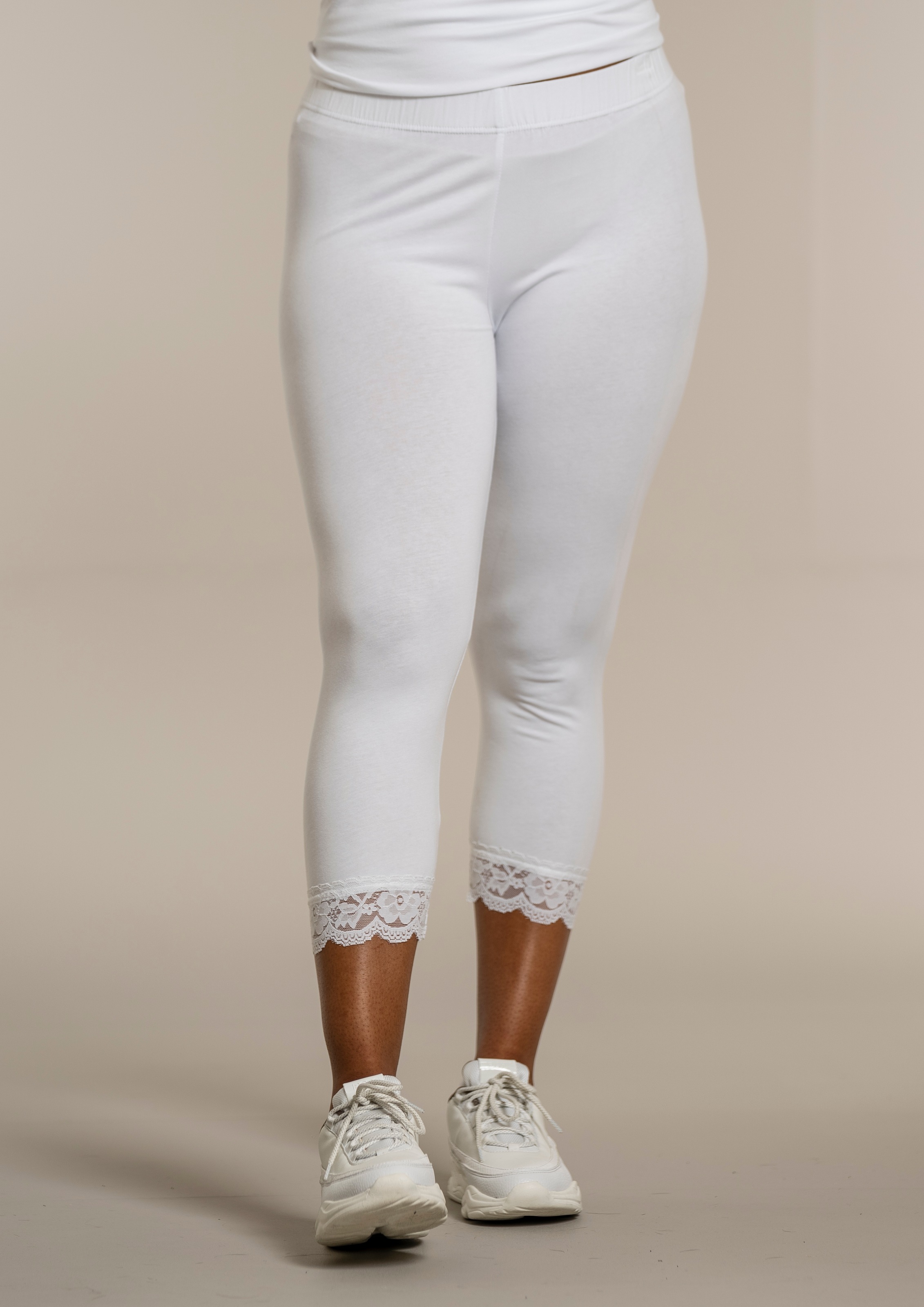 SANDGAARD 3/4-Leggings, mit Spitzeneinsatz am Saum