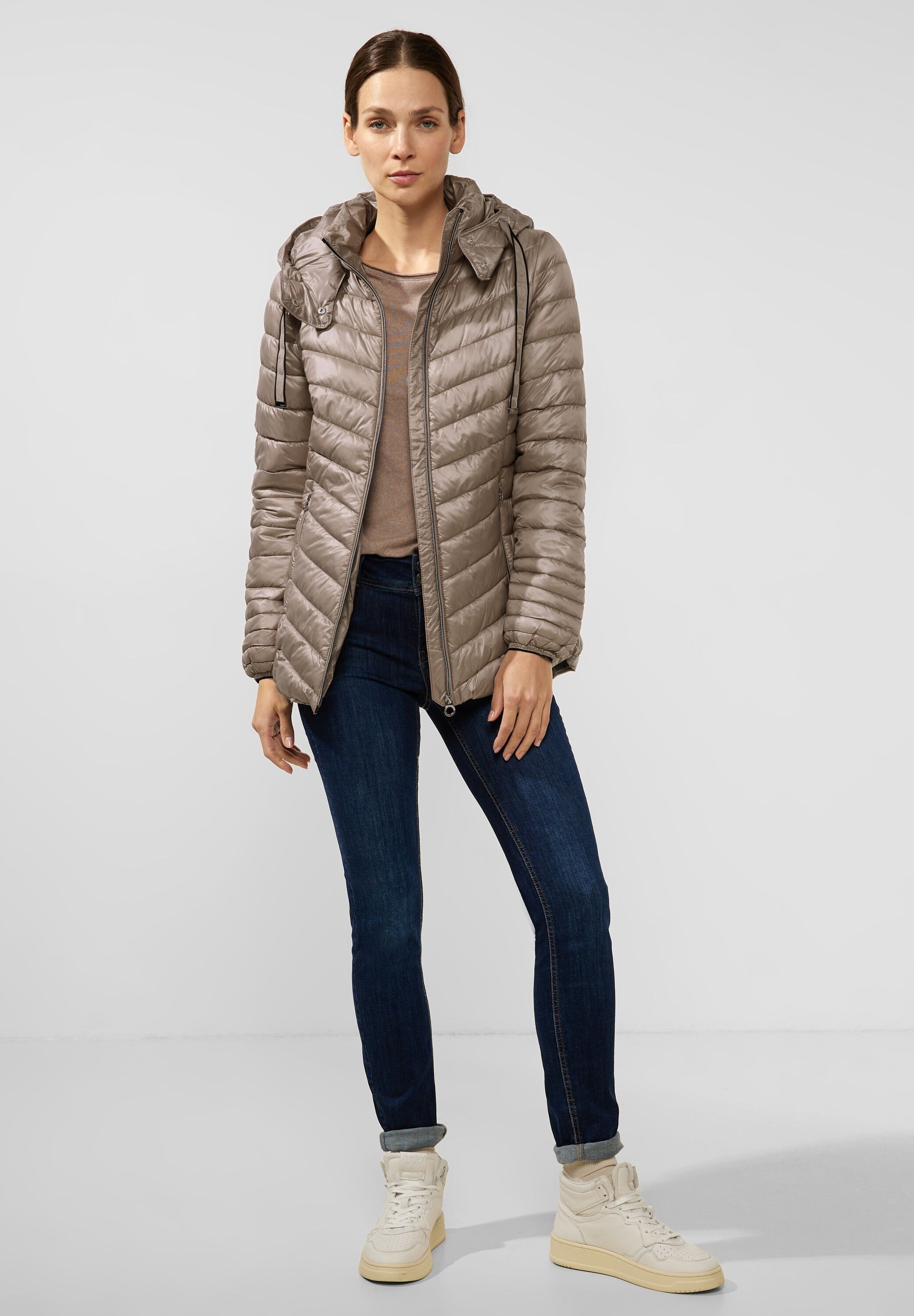 STREET ONE Steppjacke, mit Kapuze, mit abnehmbarer Kapuze