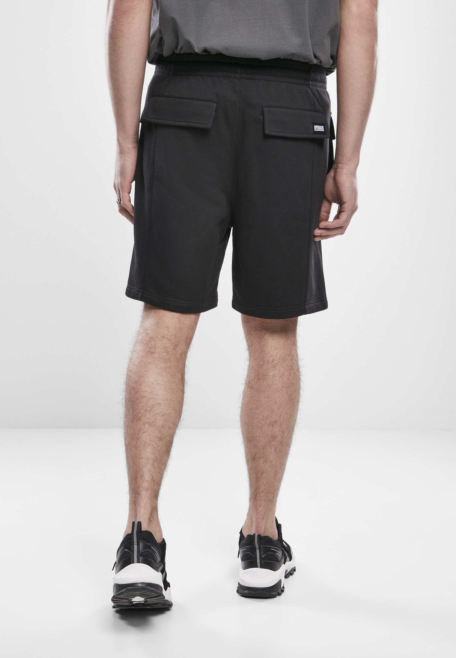 URBAN CLASSICS Sweatshorts »Urban Classics Herren Big Pocket Terry Sweat Shorts«, (1 tlg.)