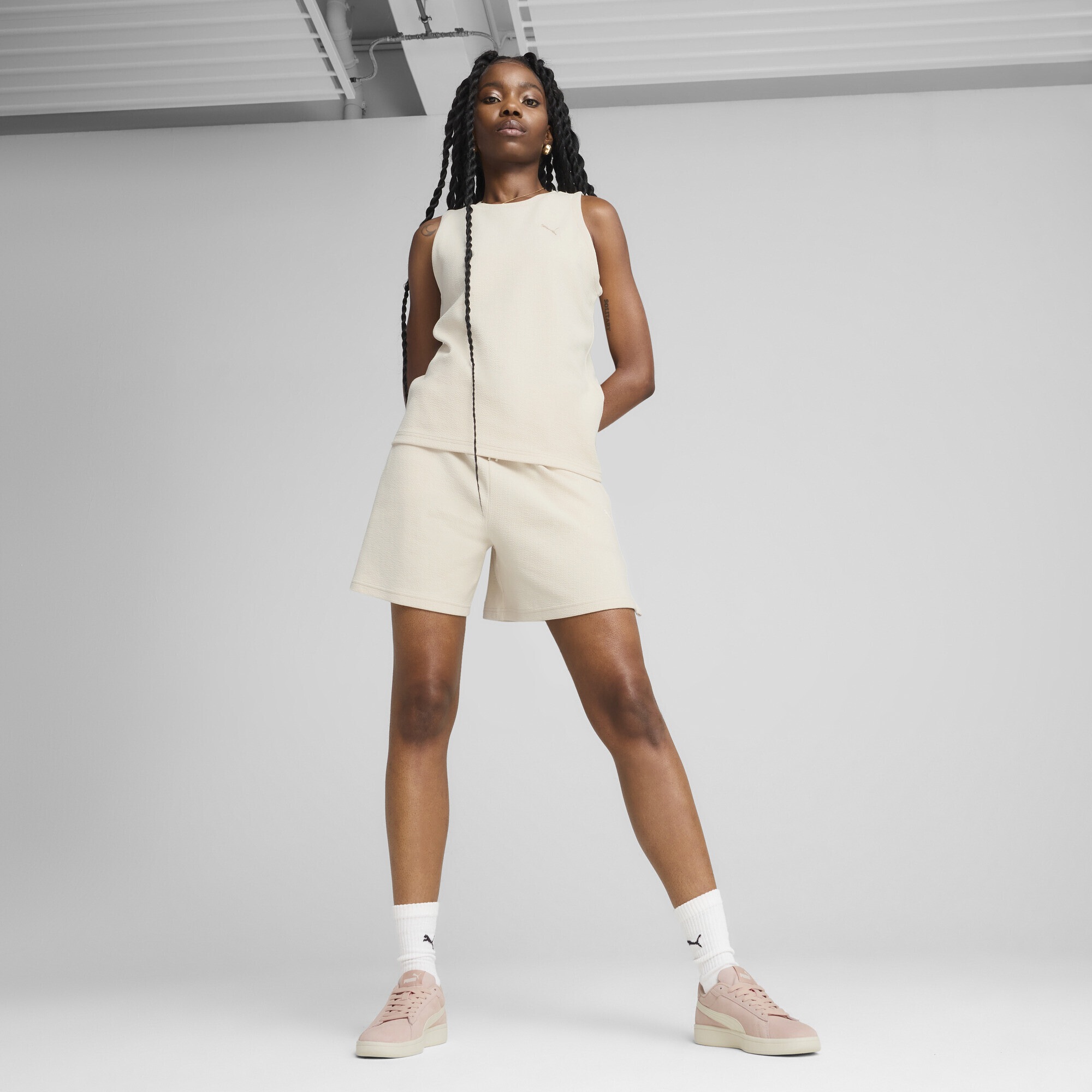 PUMA Sporthose »HER 5" Shorts mit hohem Bund Damen«