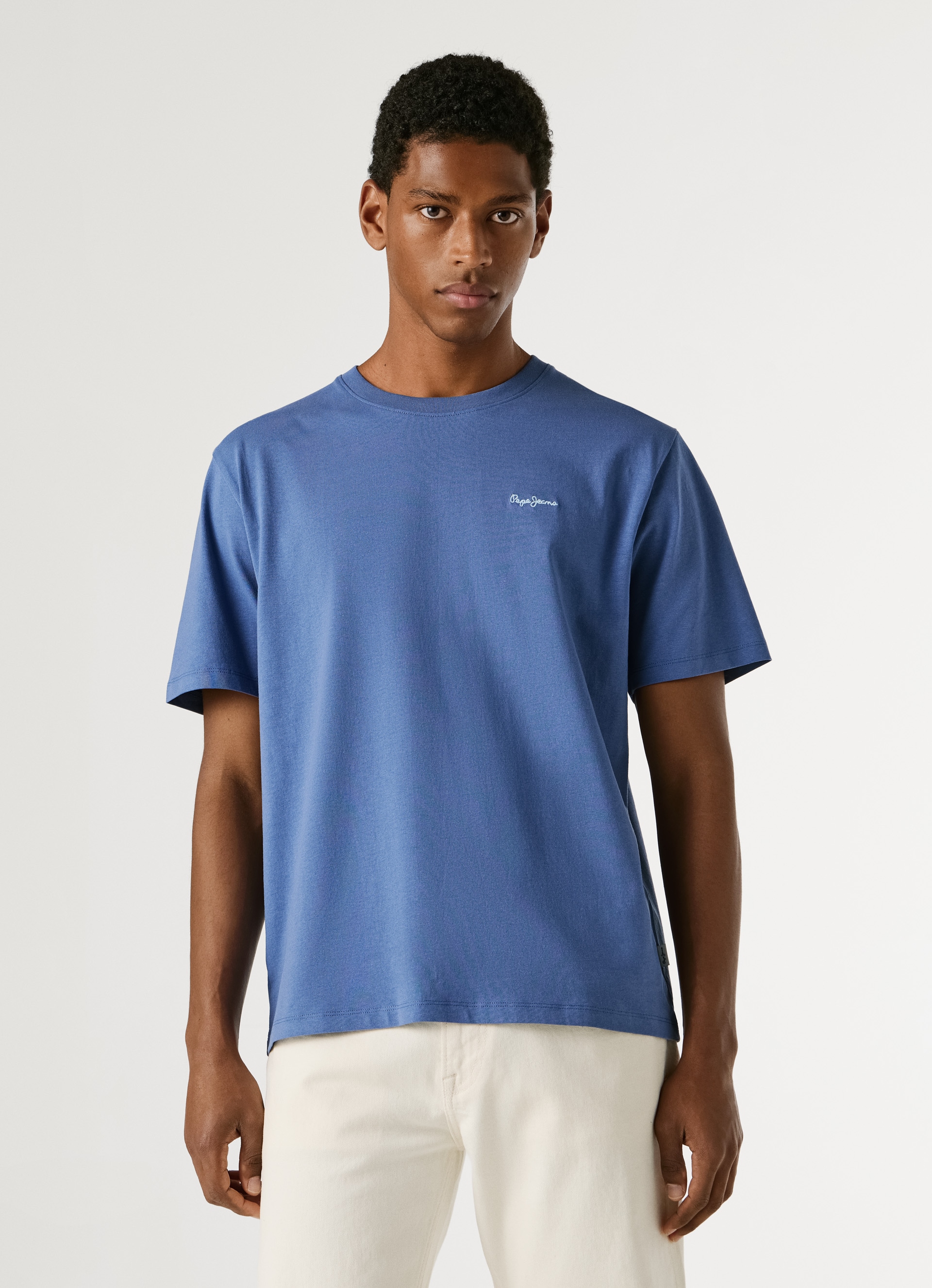 Pepe Jeans T-Shirt "CONTRAST CONNOR" mit Rundhals und gesticktem Logo günstig online kaufen