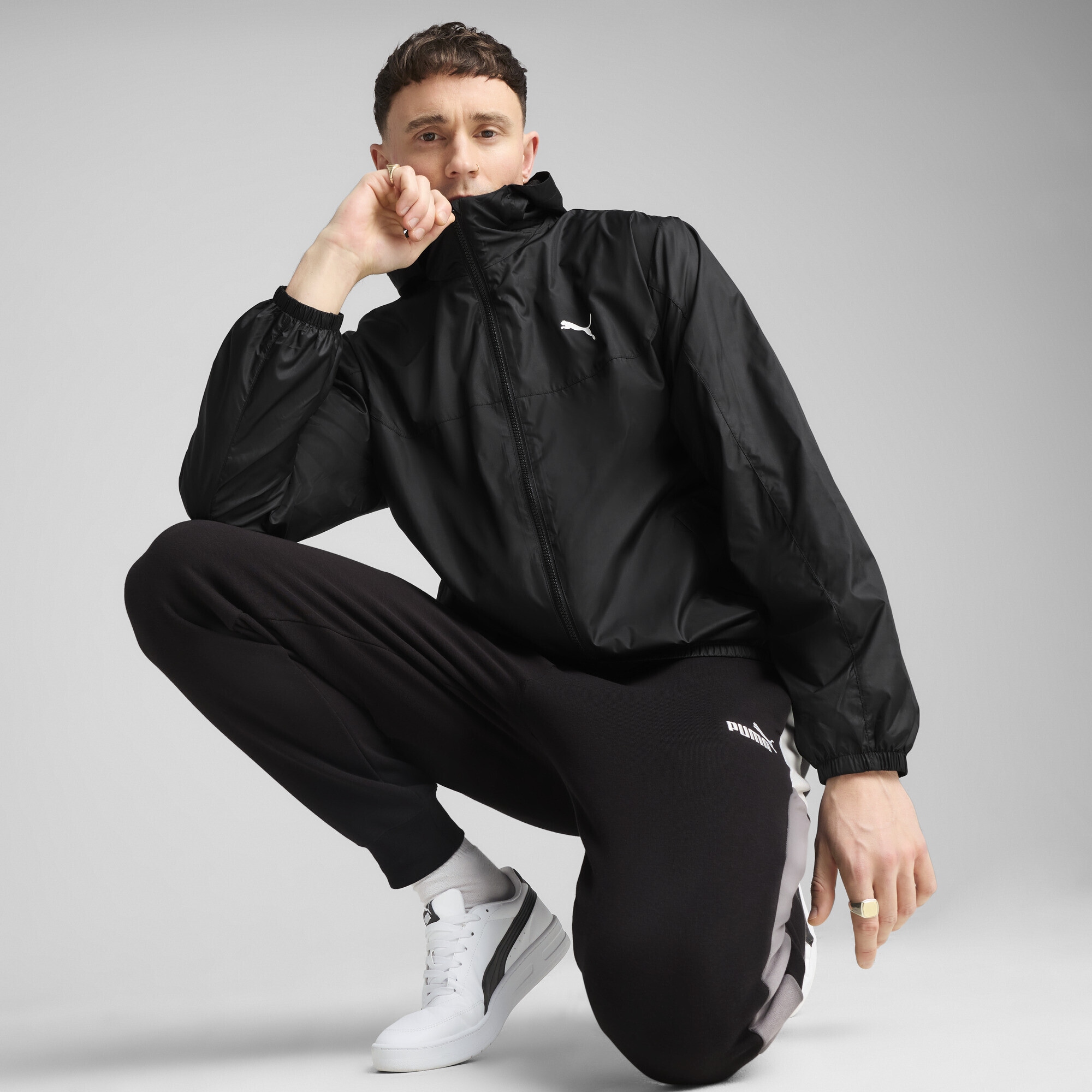 PUMA Windbreaker »Essentials Regular Windjacke Herren«