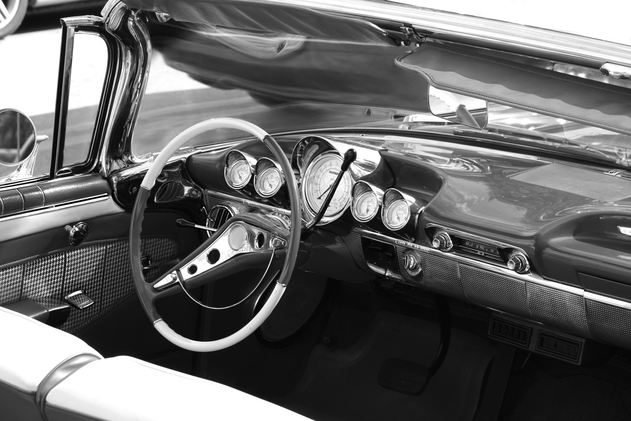 Papermoon Fototapete "Auto Schwarz & Weiß"