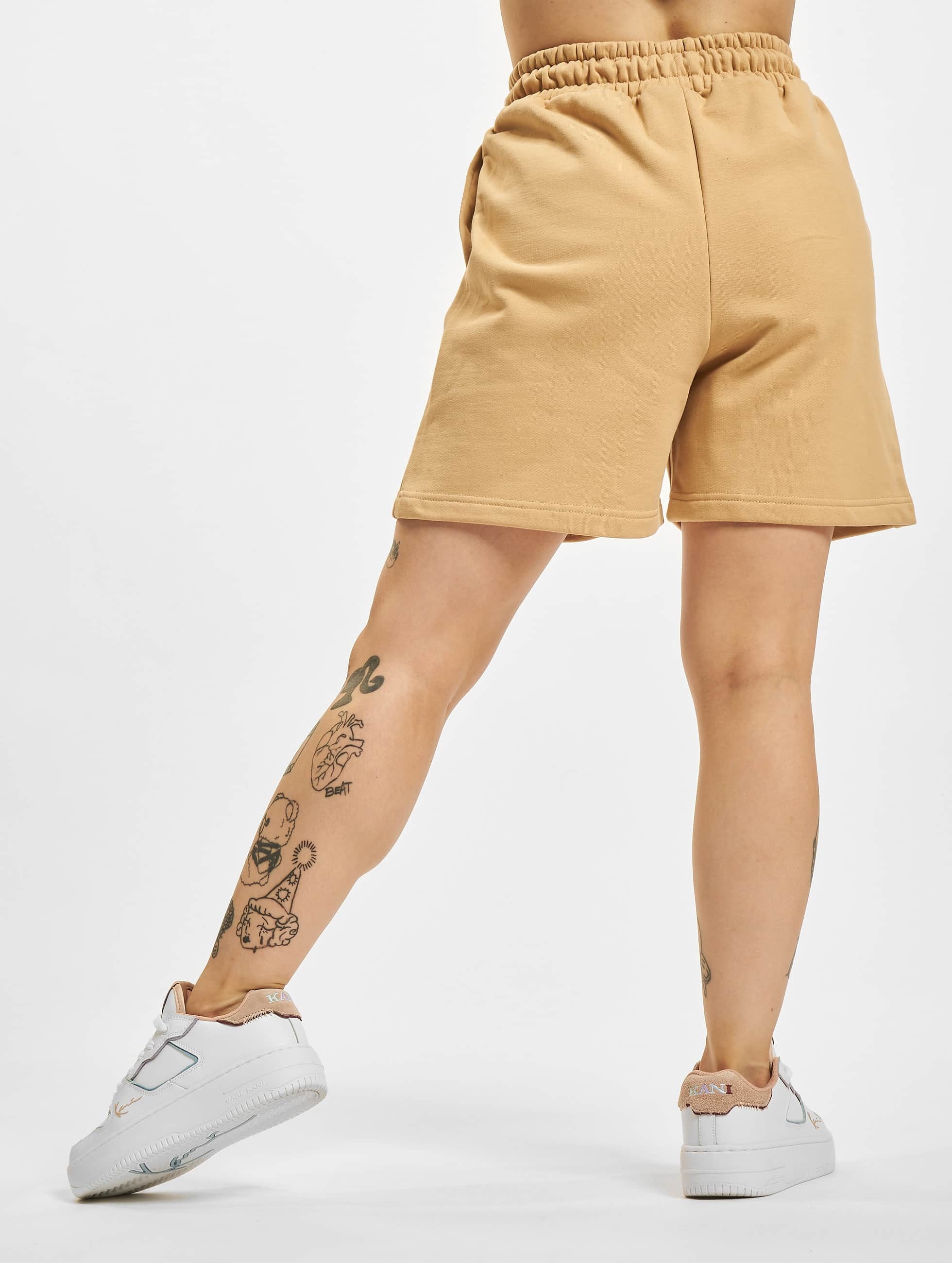 Karl Kani Stoffhose »Karl Kani Damen KW222-019-1 KK Signature Loose Fit Sweat Shorts«, (1 tlg.)
