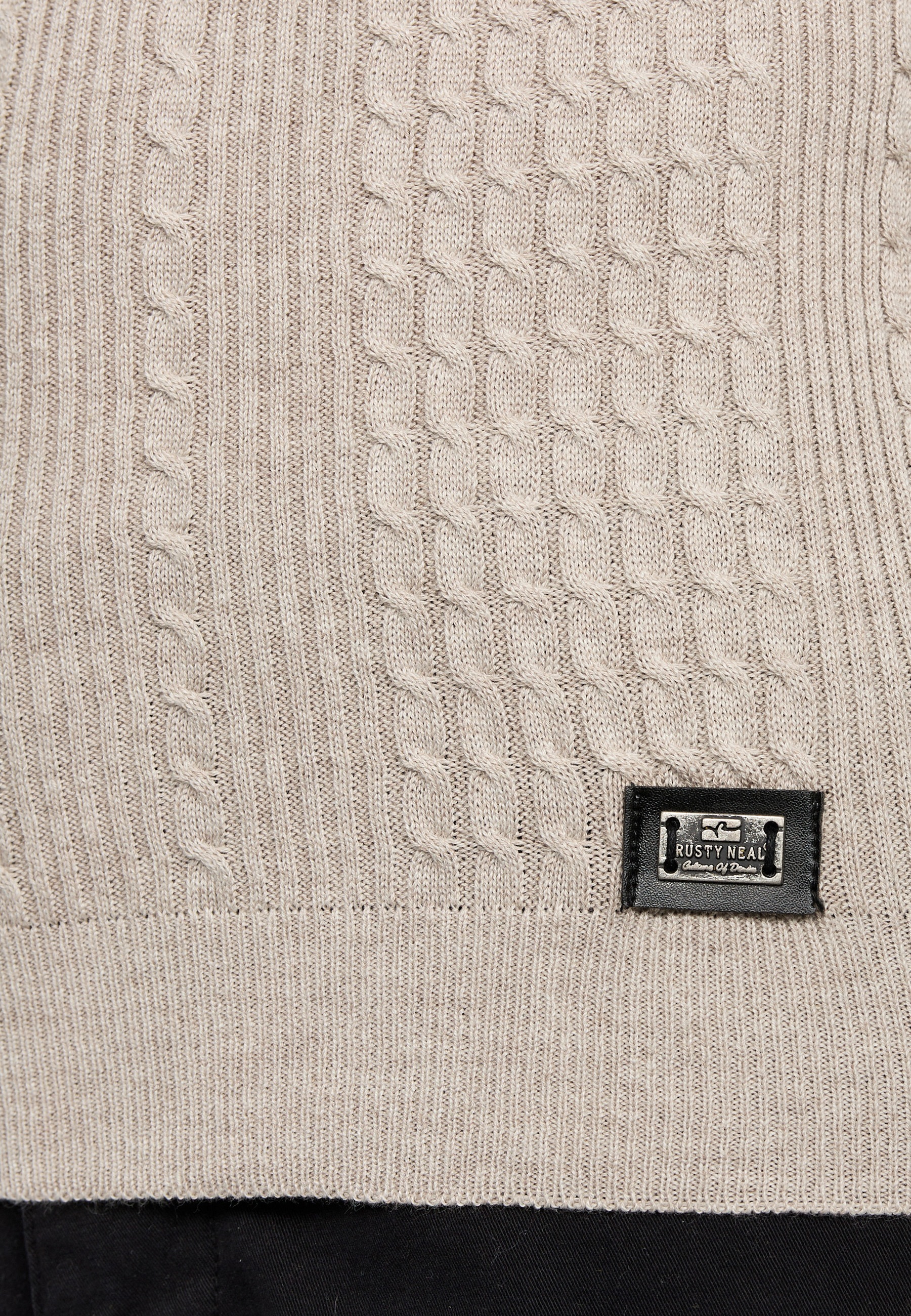Rusty Neal Strickpullover, mit modernem Strickmuster