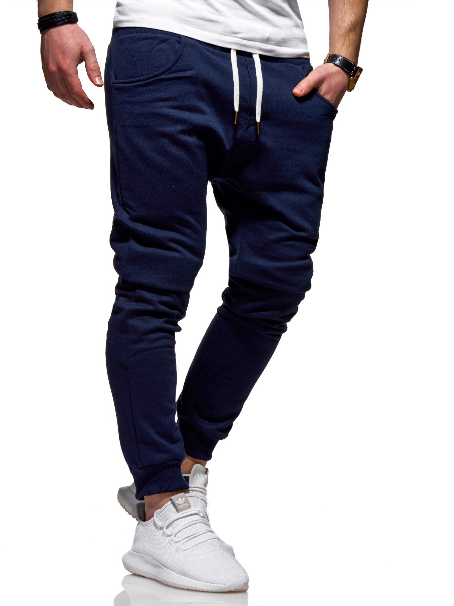 behype Sweathose »JOGGERY«, im modernen Slim Fit-Schnitt