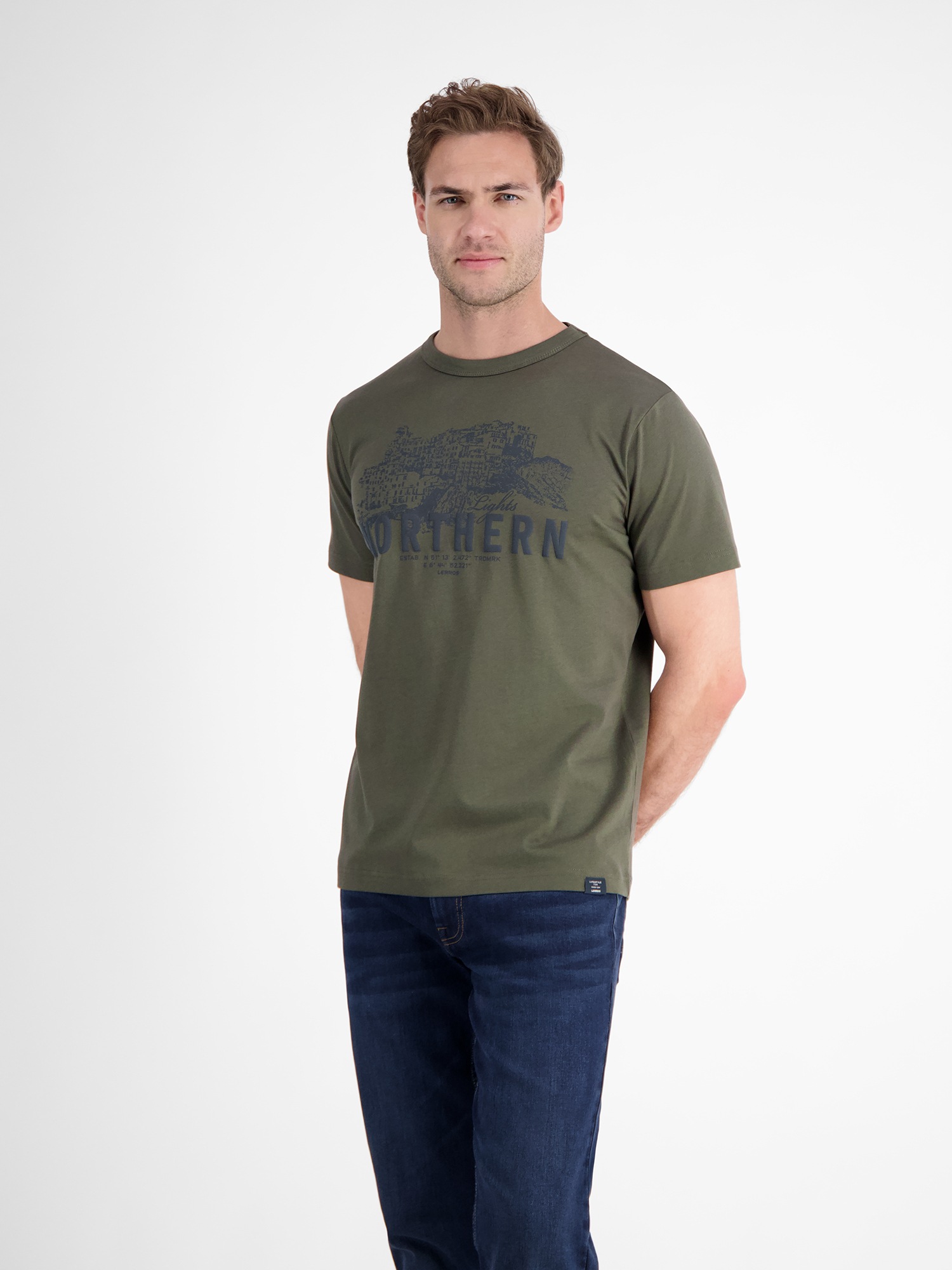 LERROS T-Shirt »LERROS Unifarbenes T-Shirt mit Brustprint«