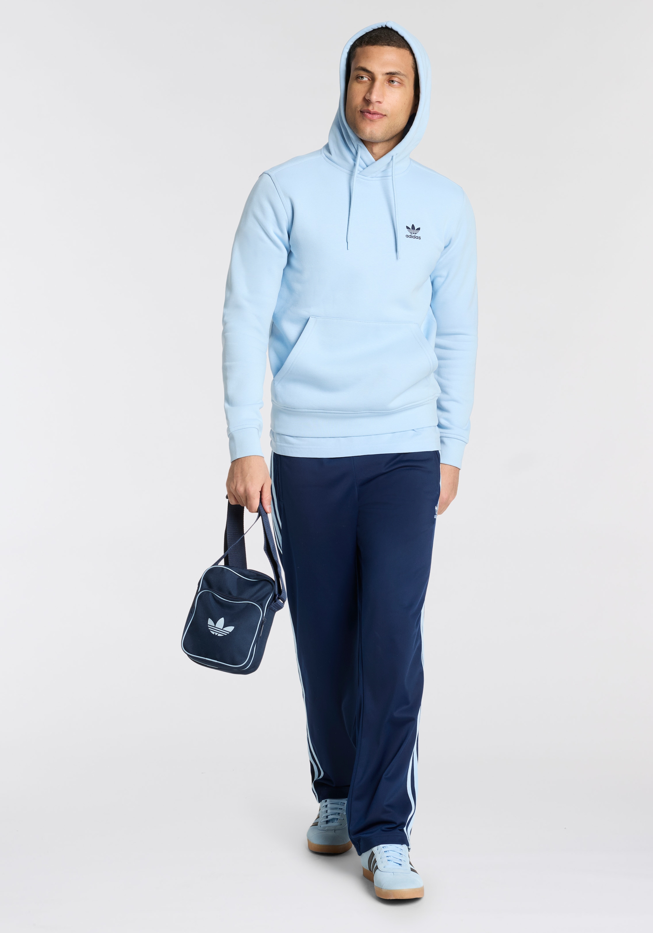 adidas Originals Kapuzensweatshirt »ESS HD«, Basic Hoodie, Kapuzenpullover mit Logo