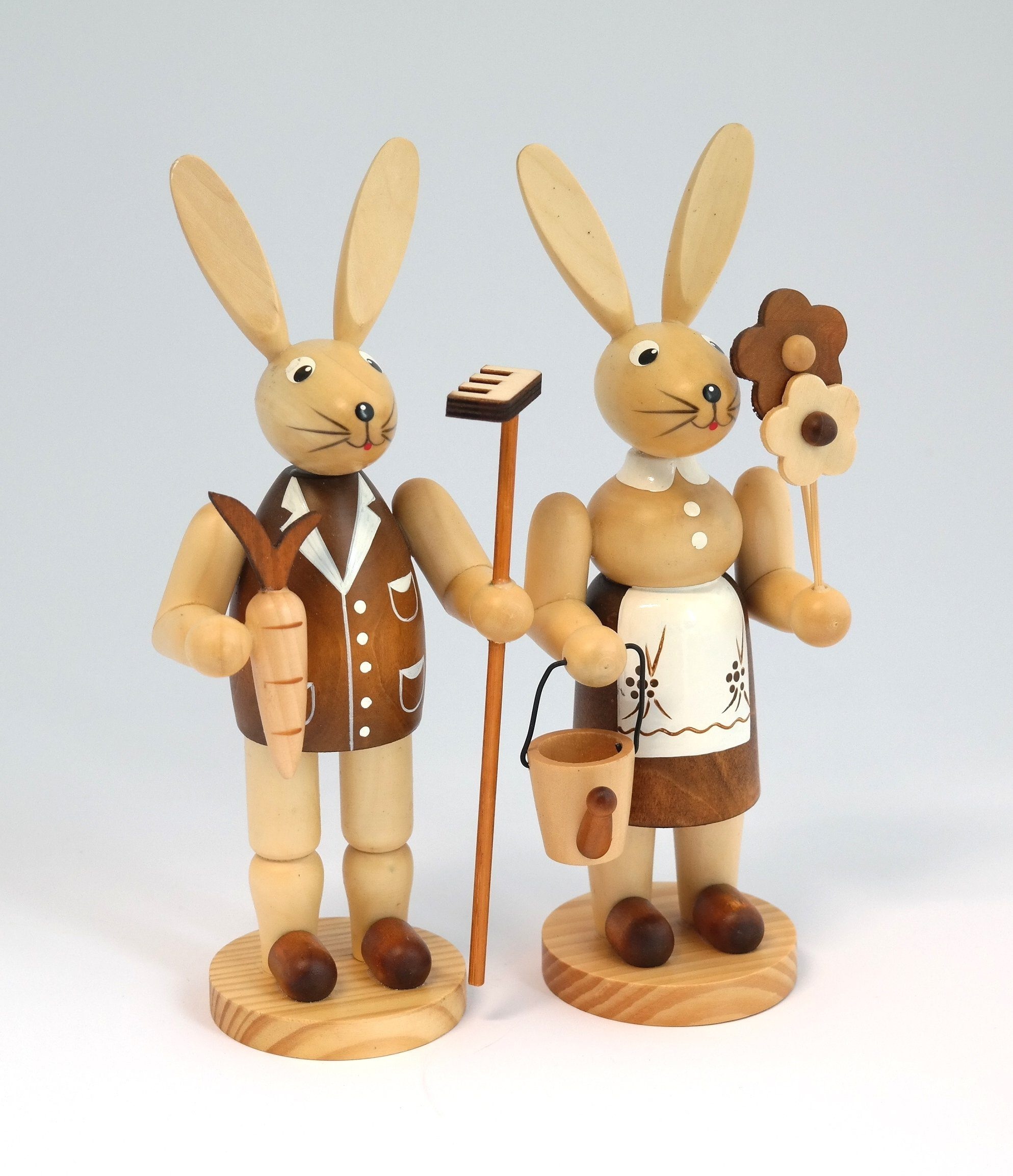 Hasenpaar aus Holz