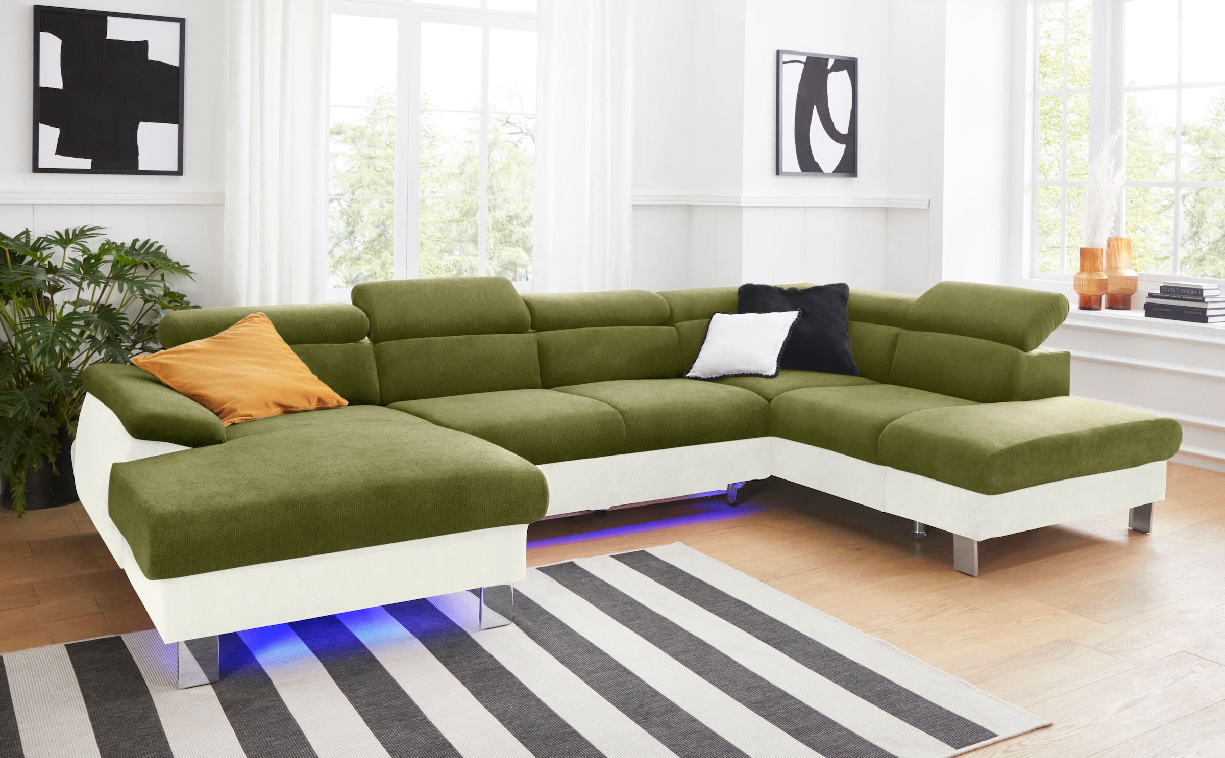 COTTA Wohnlandschaft "Komaris U-Form, B: 320 cm" mit Kopfteilverstellung, optional Schlaffunktion, Bettkasten & Licht