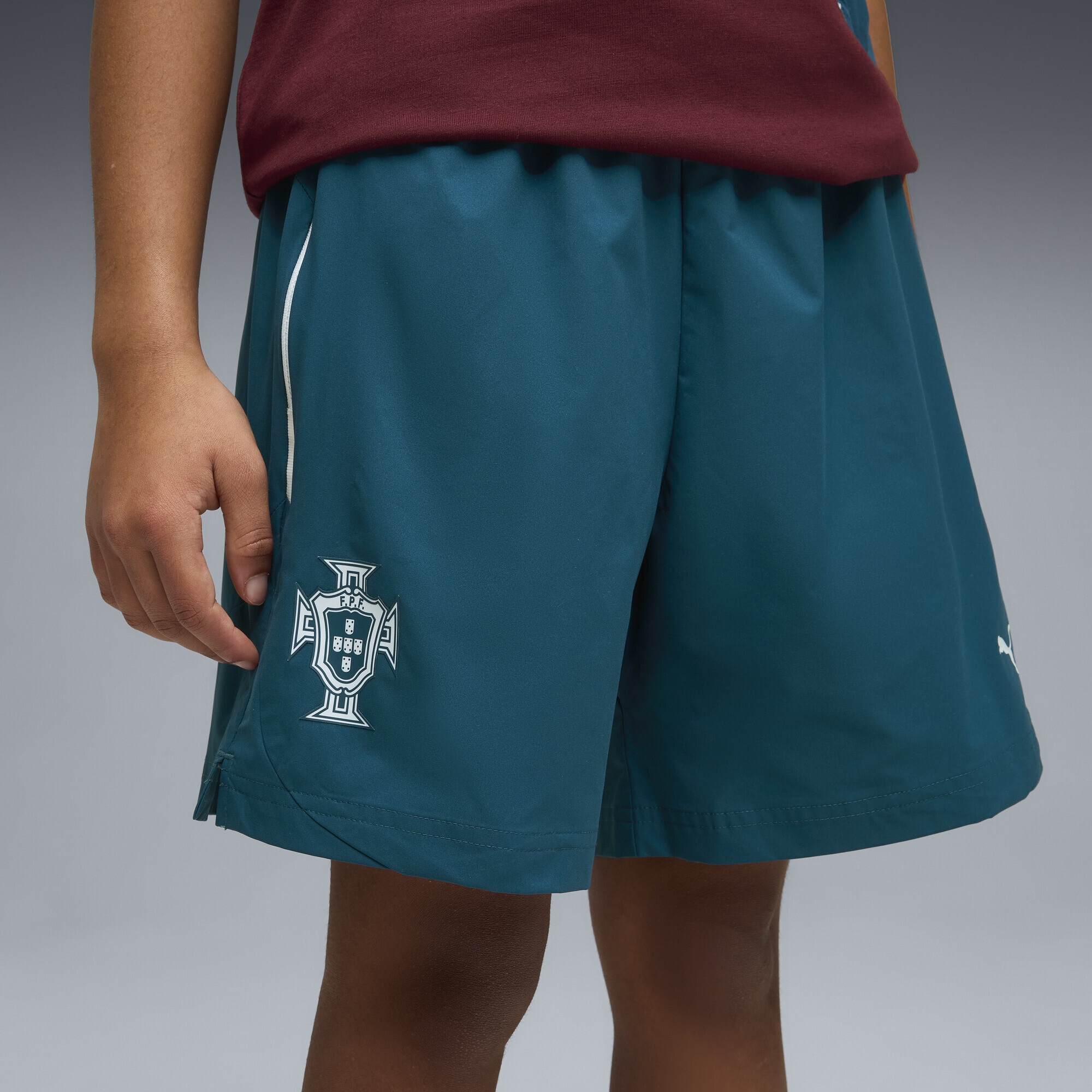 PUMA Shorts »Portugal PUMATECH Relaxed Gewebte Shorts Jugendliche«