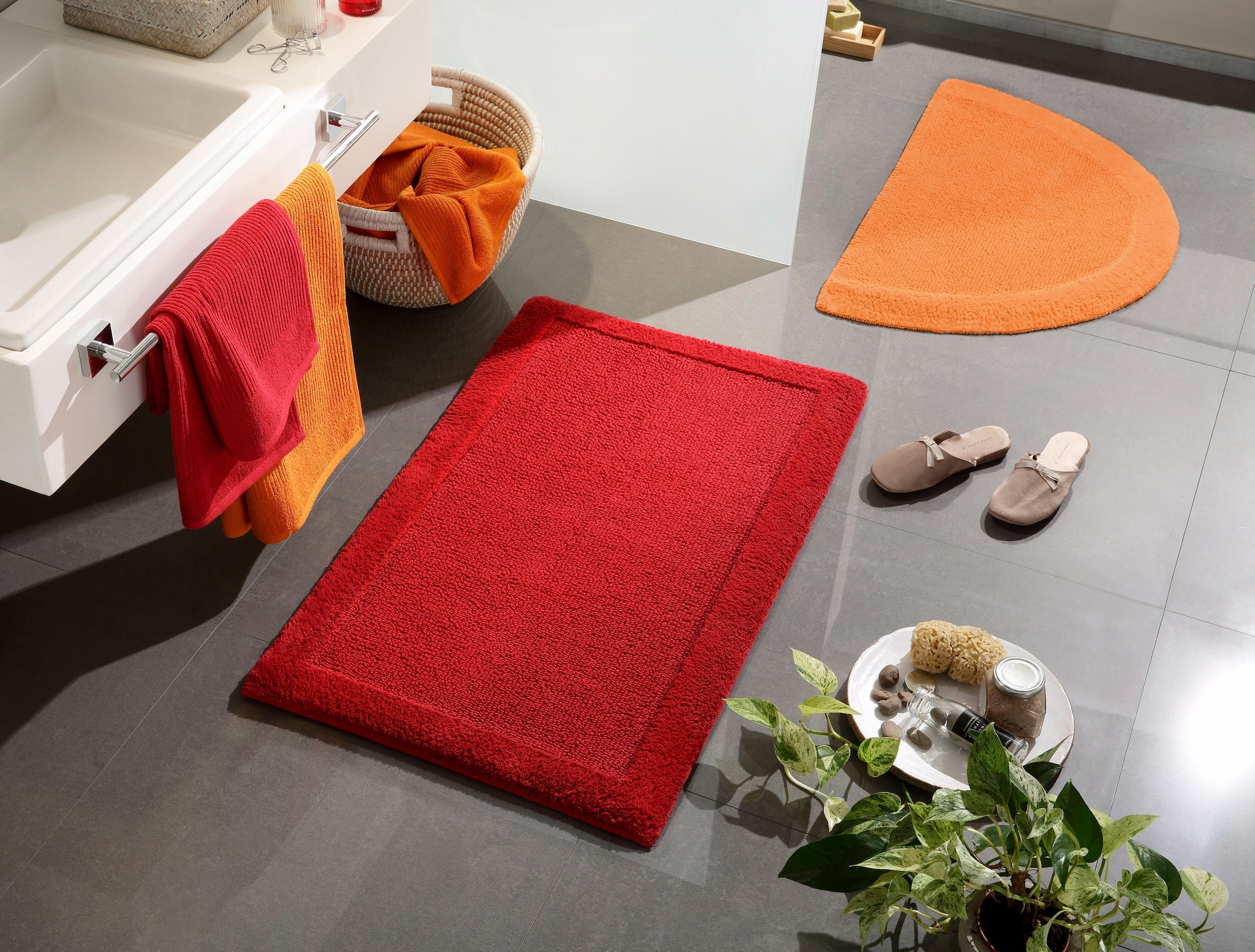 my home Badematte »Kapra, Badvorleger, Badezimmer Teppich«, beidseitig nutzbar-fußbodenheizungsgeeignet-strapazierfähig, mit Bordüre, Badteppich, Badematte, Baumwolle