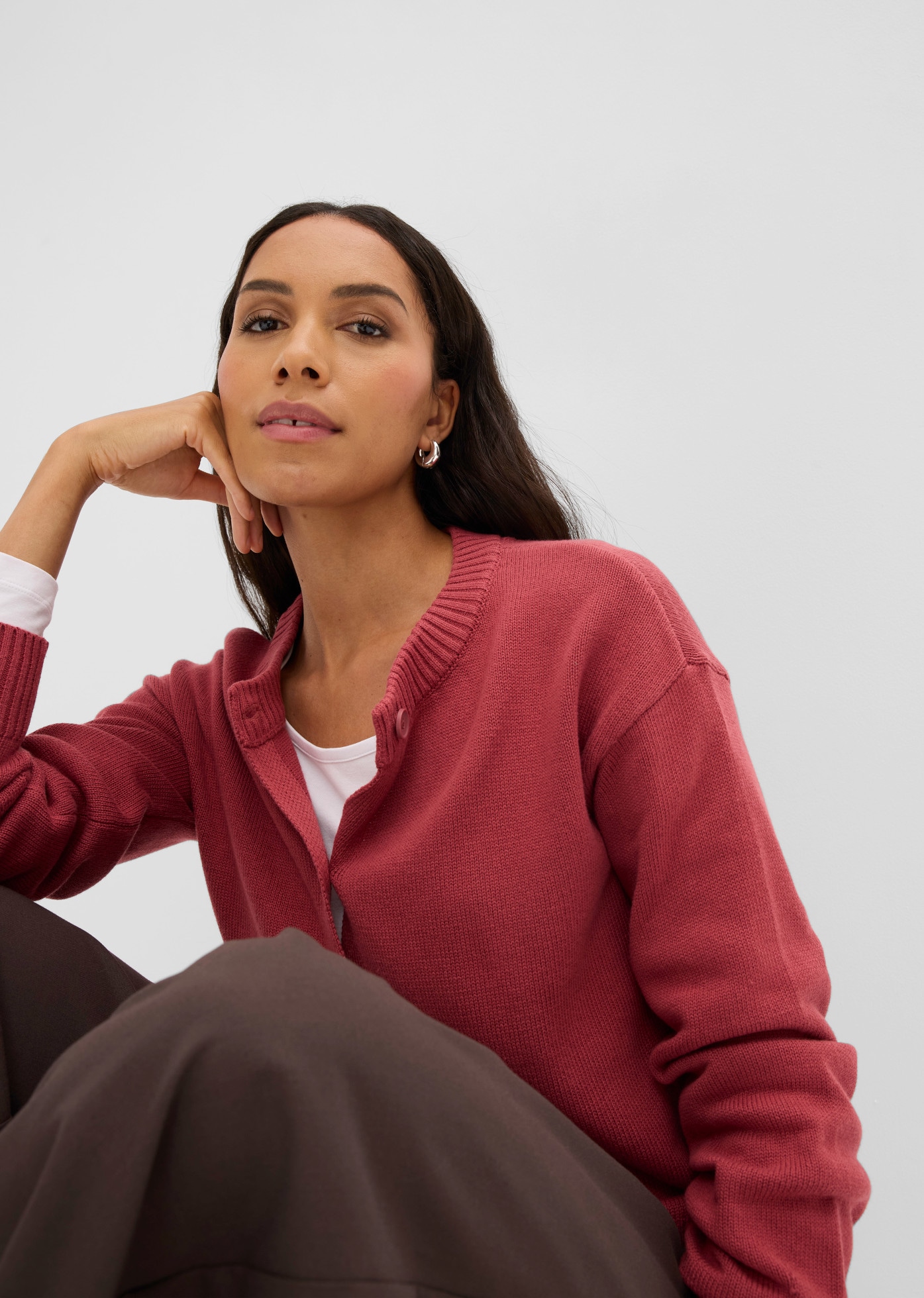 bonprix Strickjacke mit Knopfleiste, bequeme Passform, im Casual-Stil